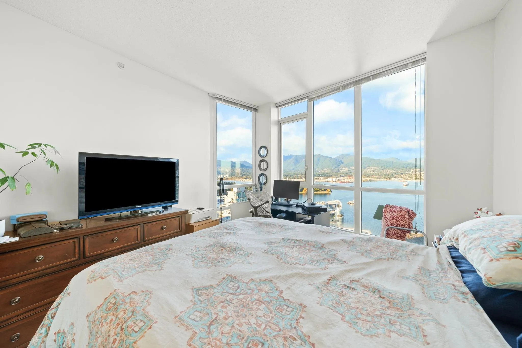 3802 1189 Melville Street