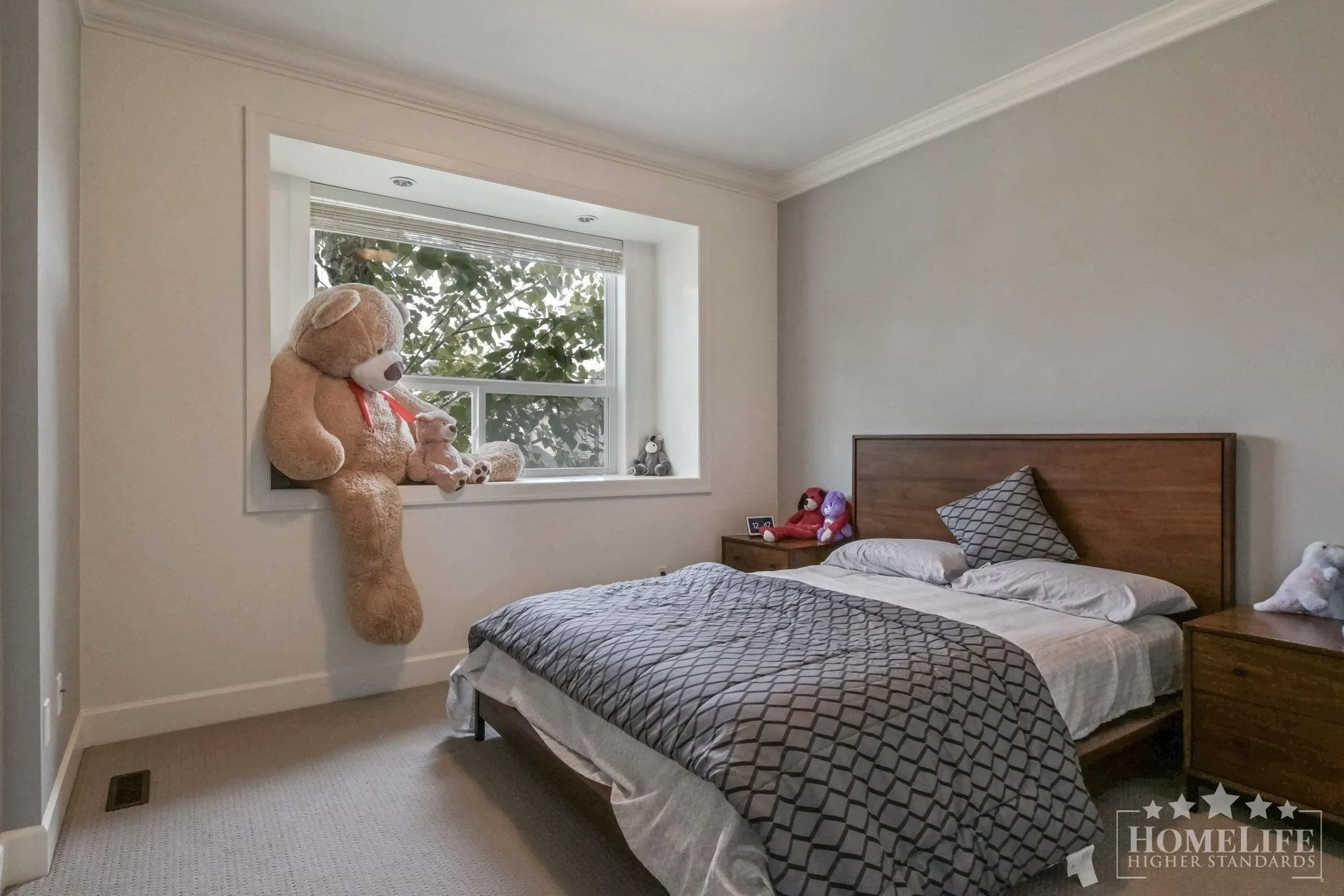 Upper House 16482 63 Avenue