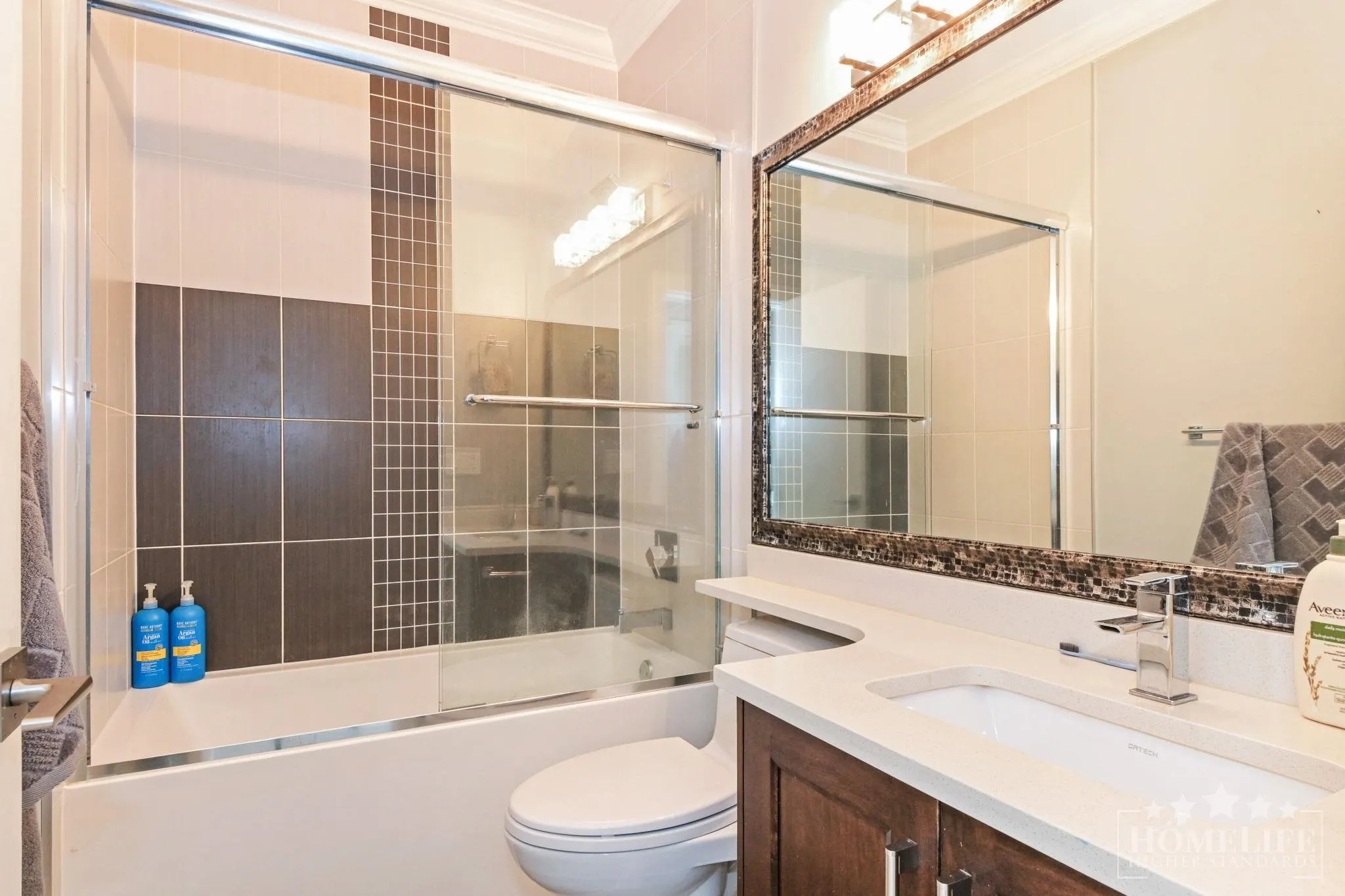 Upper House 16482 63 Avenue