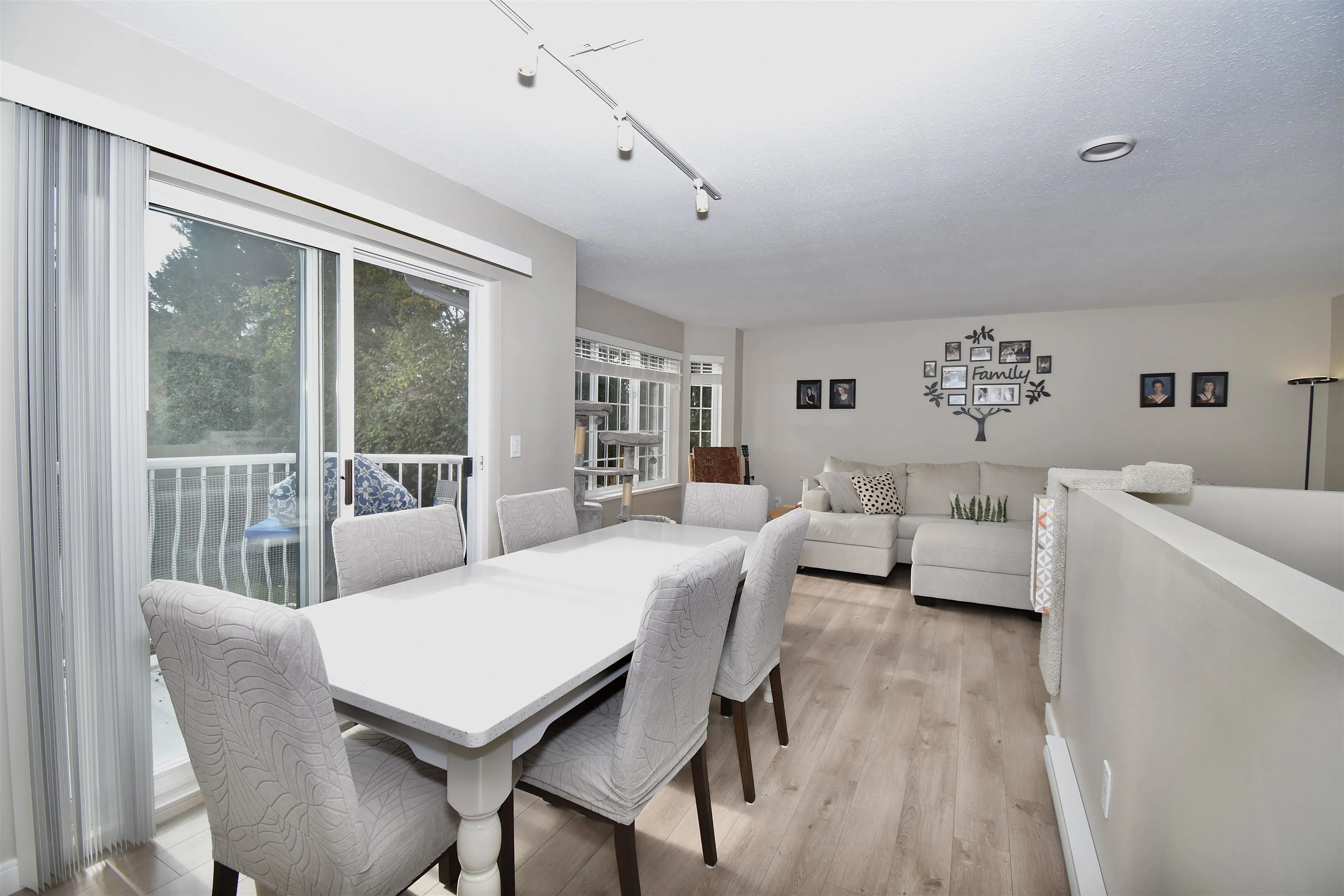 8086 Dogwood Drive
