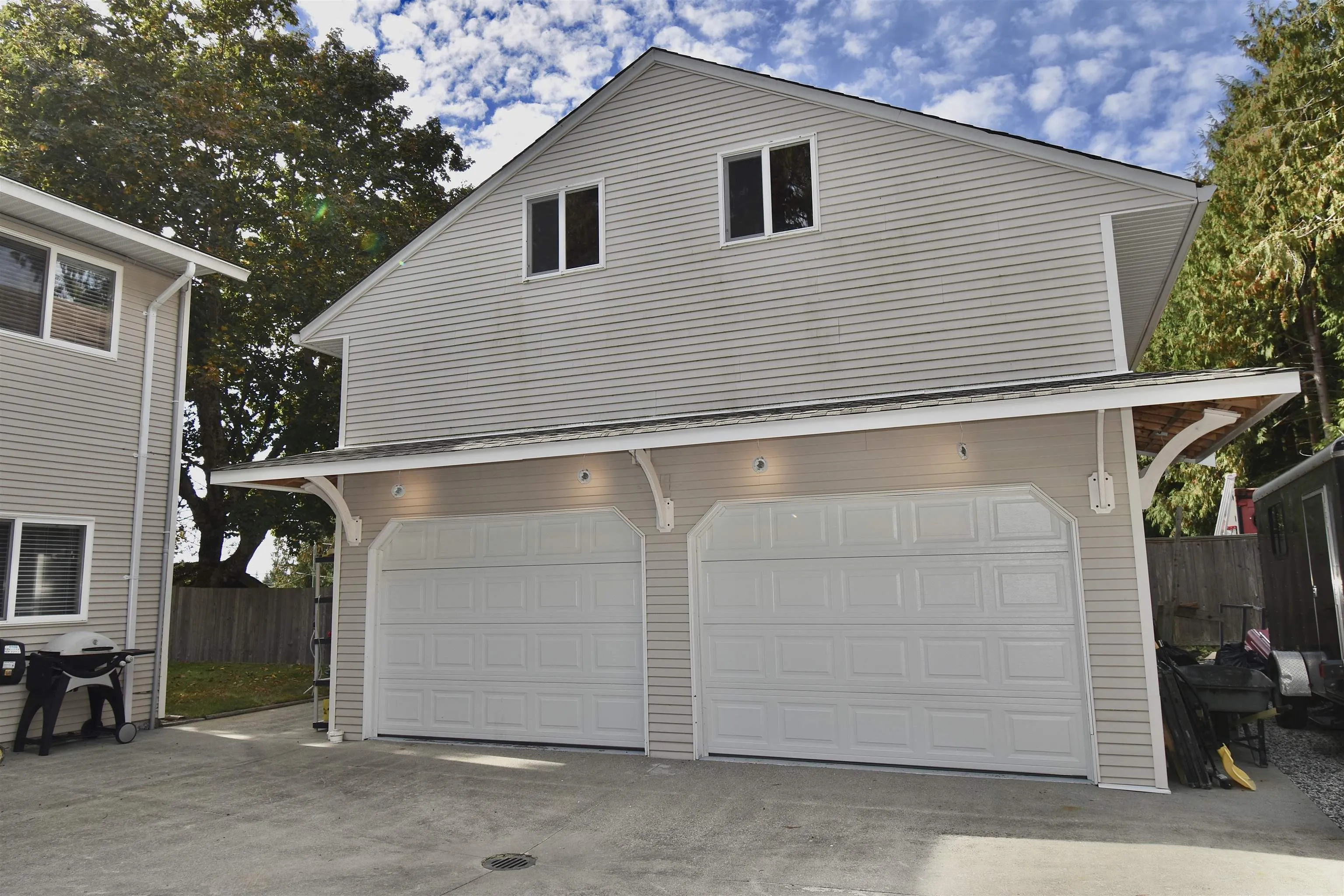 8086 Dogwood Drive