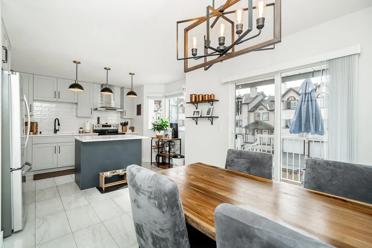 14 2352 Pitt River Road