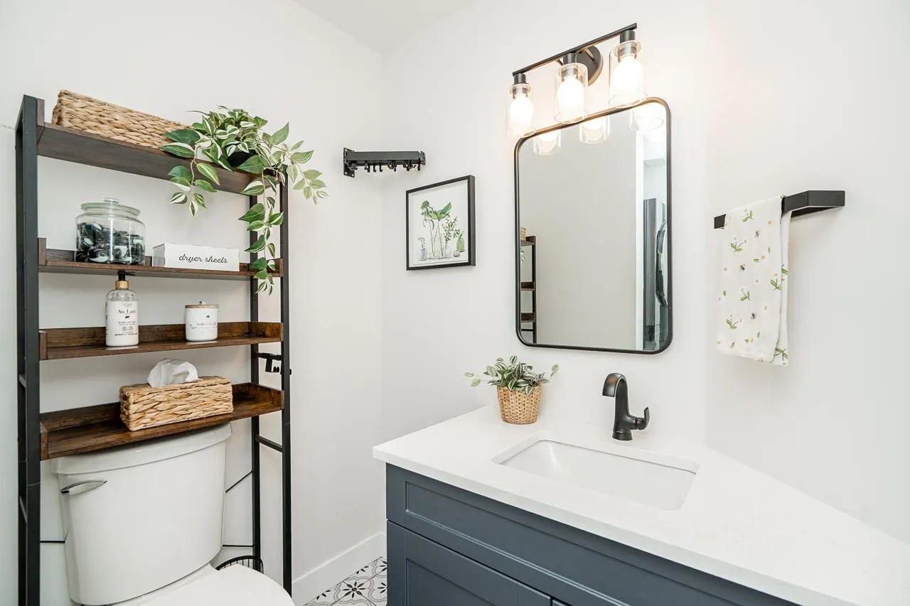 14 2352 Pitt River Road