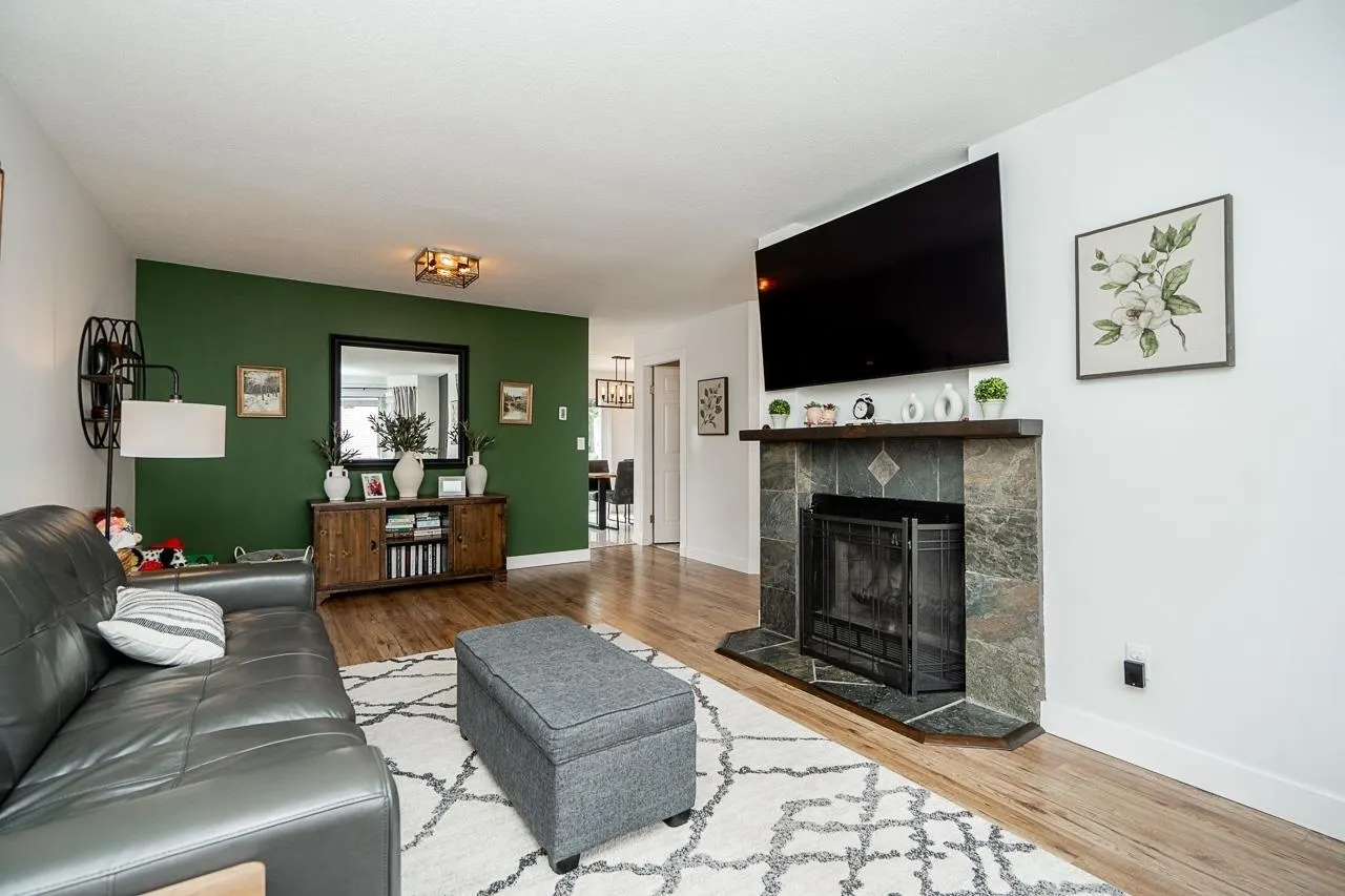 14 2352 Pitt River Road