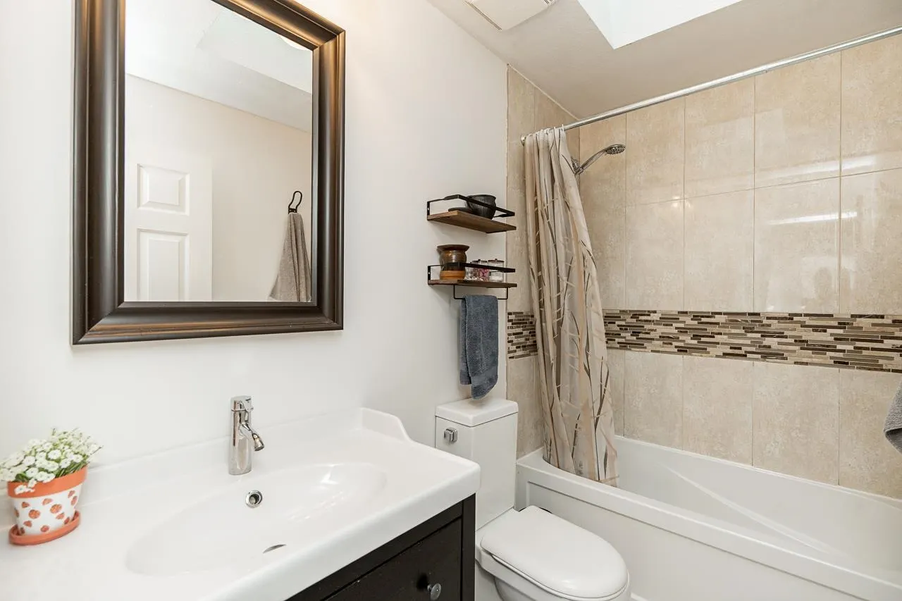 14 2352 Pitt River Road