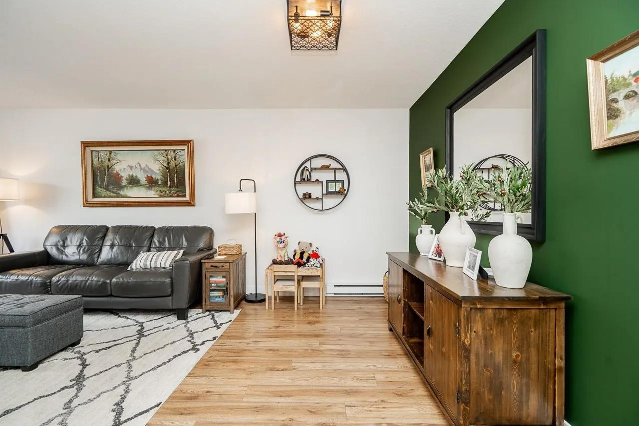 14 2352 Pitt River Road