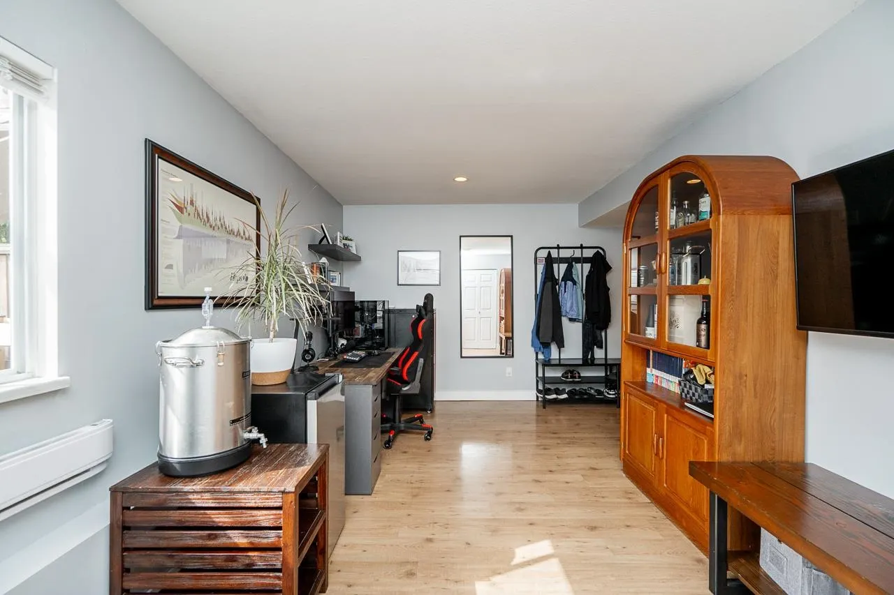 14 2352 Pitt River Road