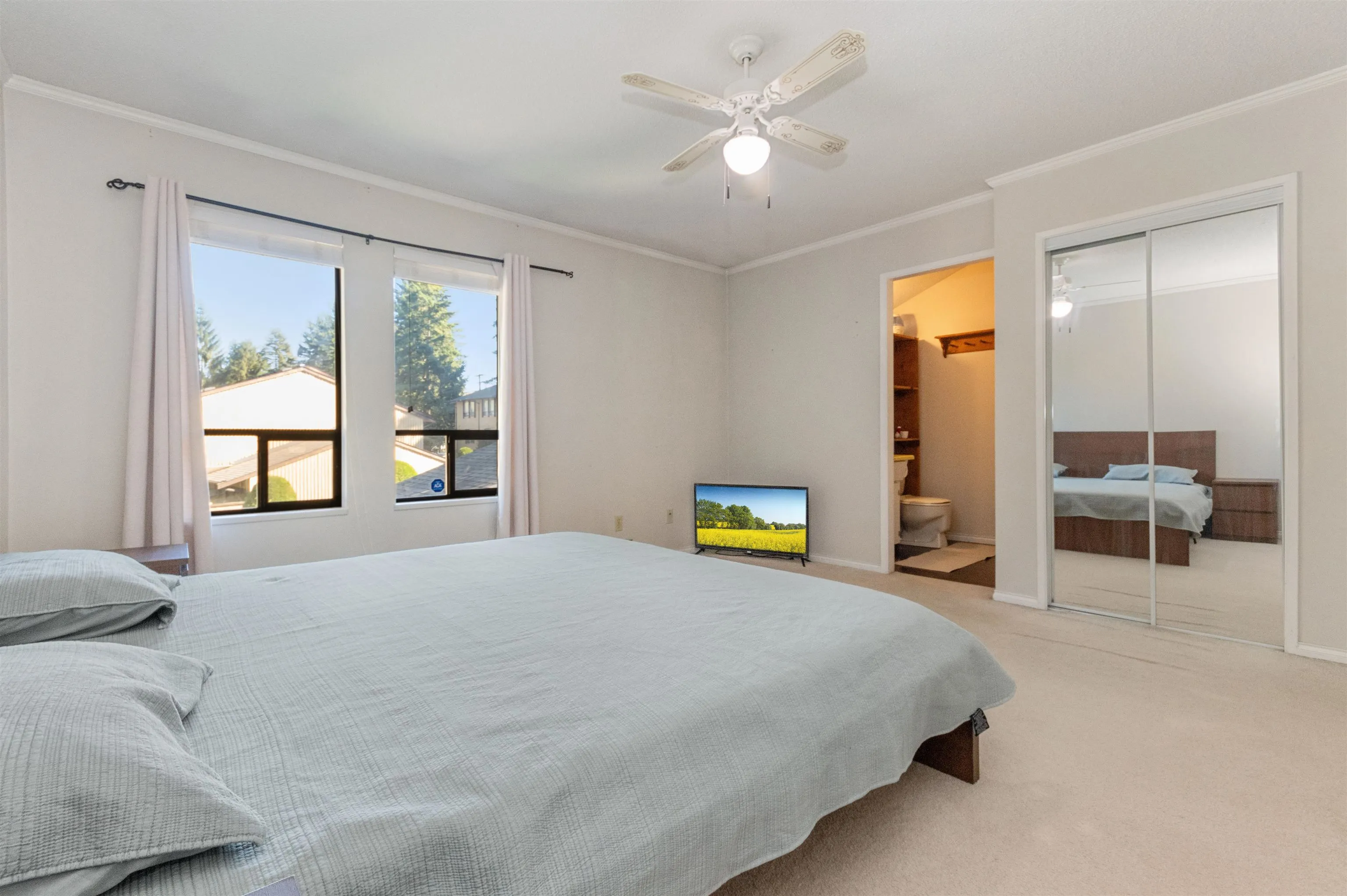 2 2998 Mouat Drive