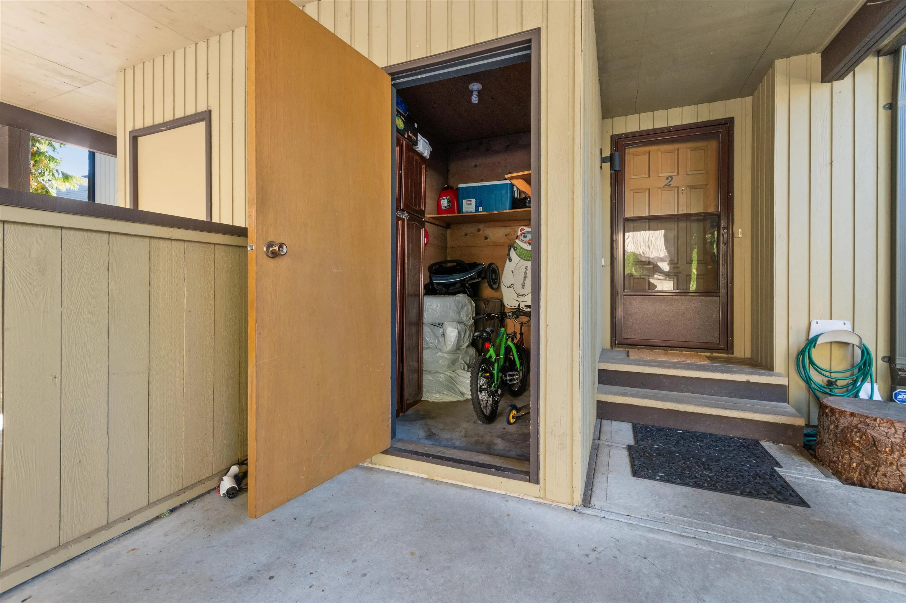 2 2998 Mouat Drive