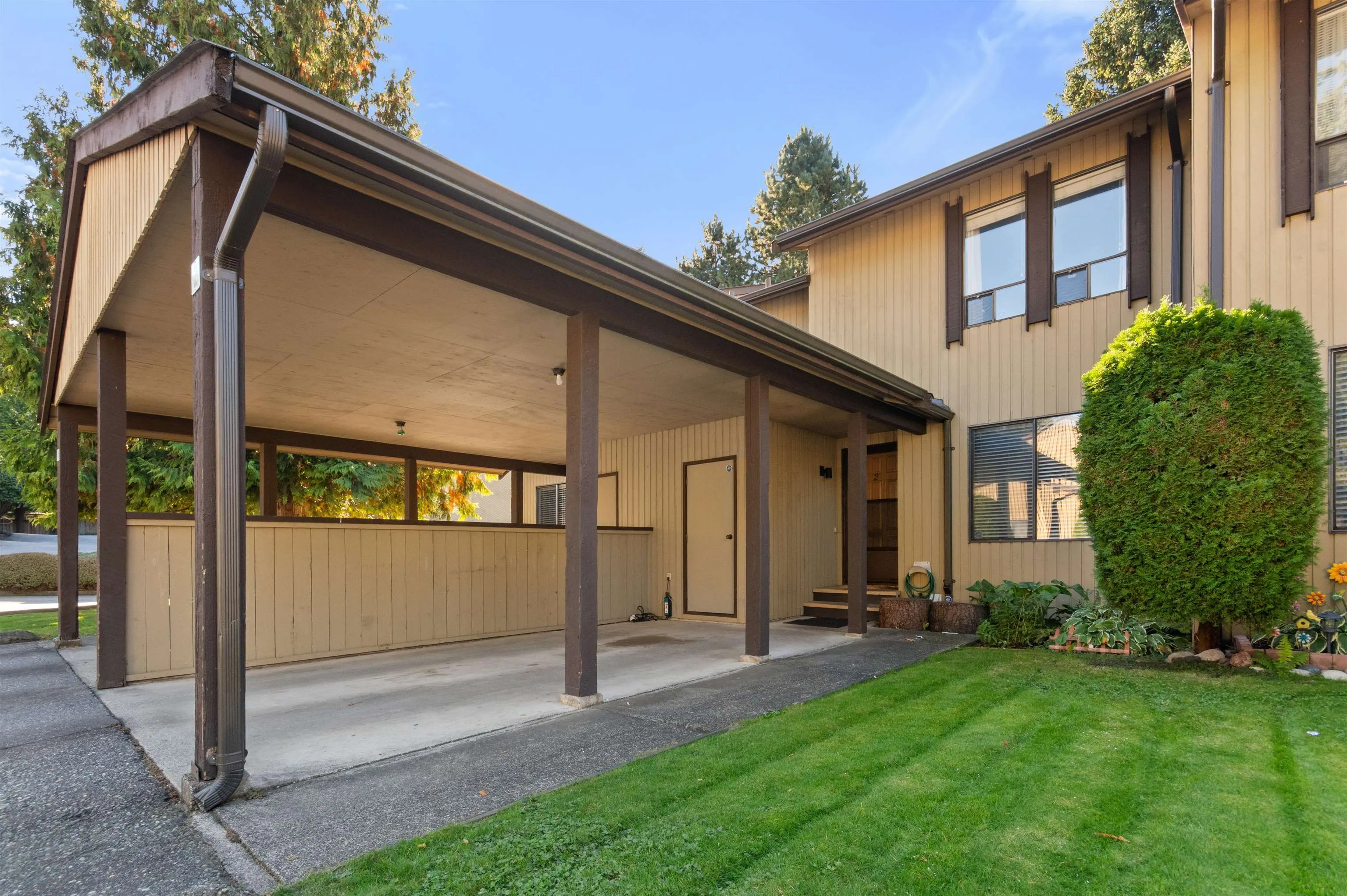 2 2998 Mouat Drive