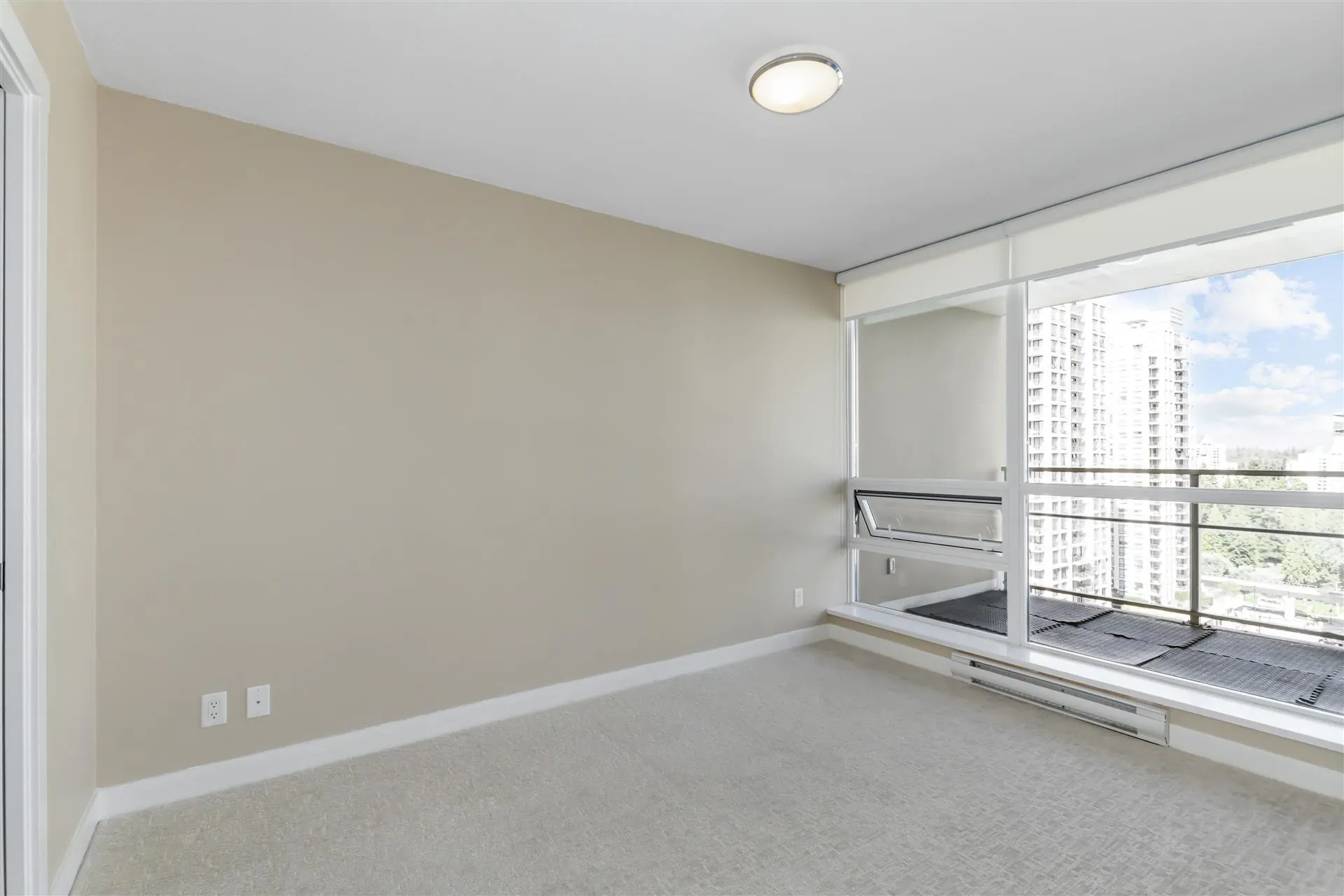 2204 2978 Glen Drive