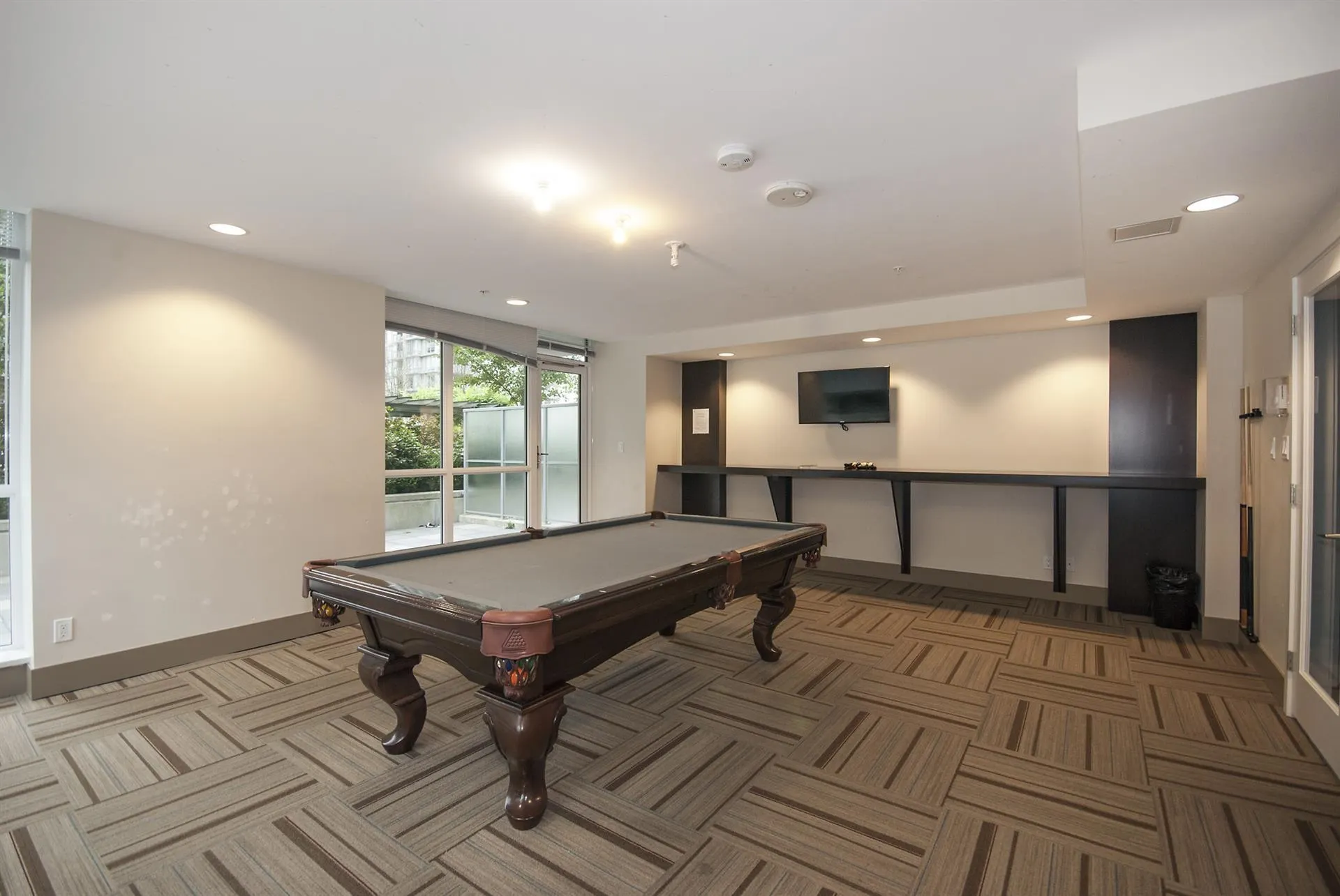 2204 2978 Glen Drive