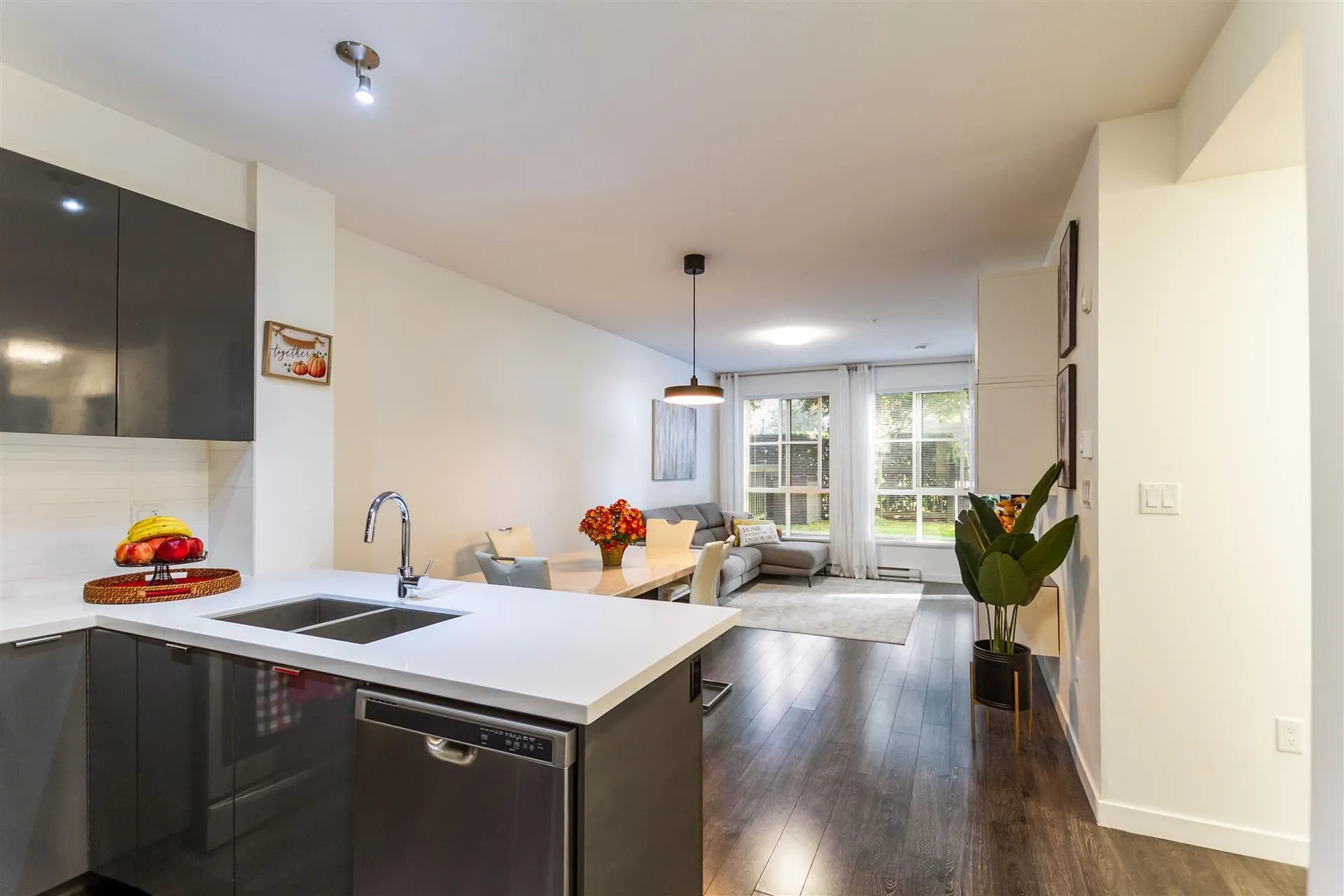 130 15168 33 Avenue