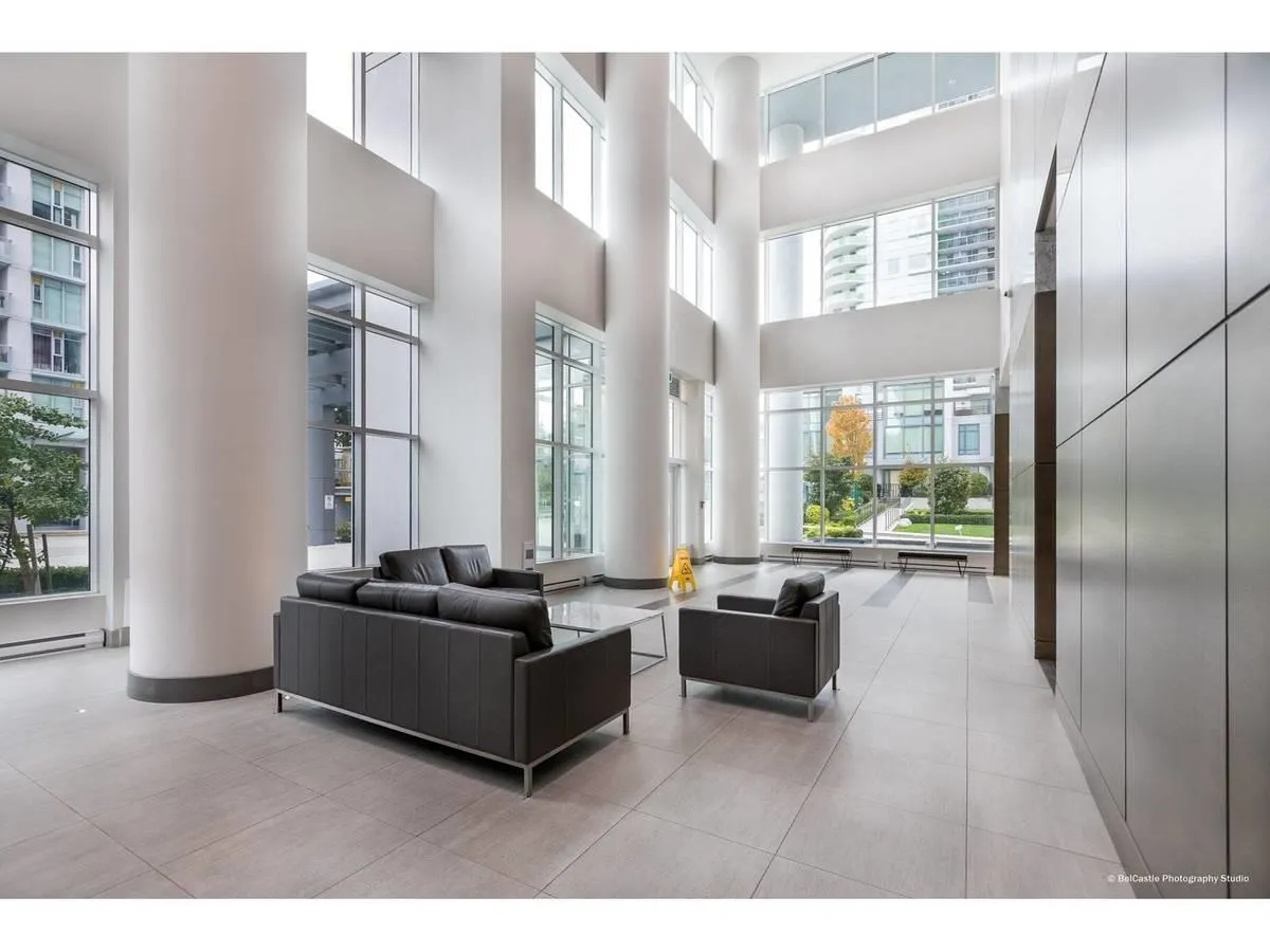 3801 4900 Lennox Lane