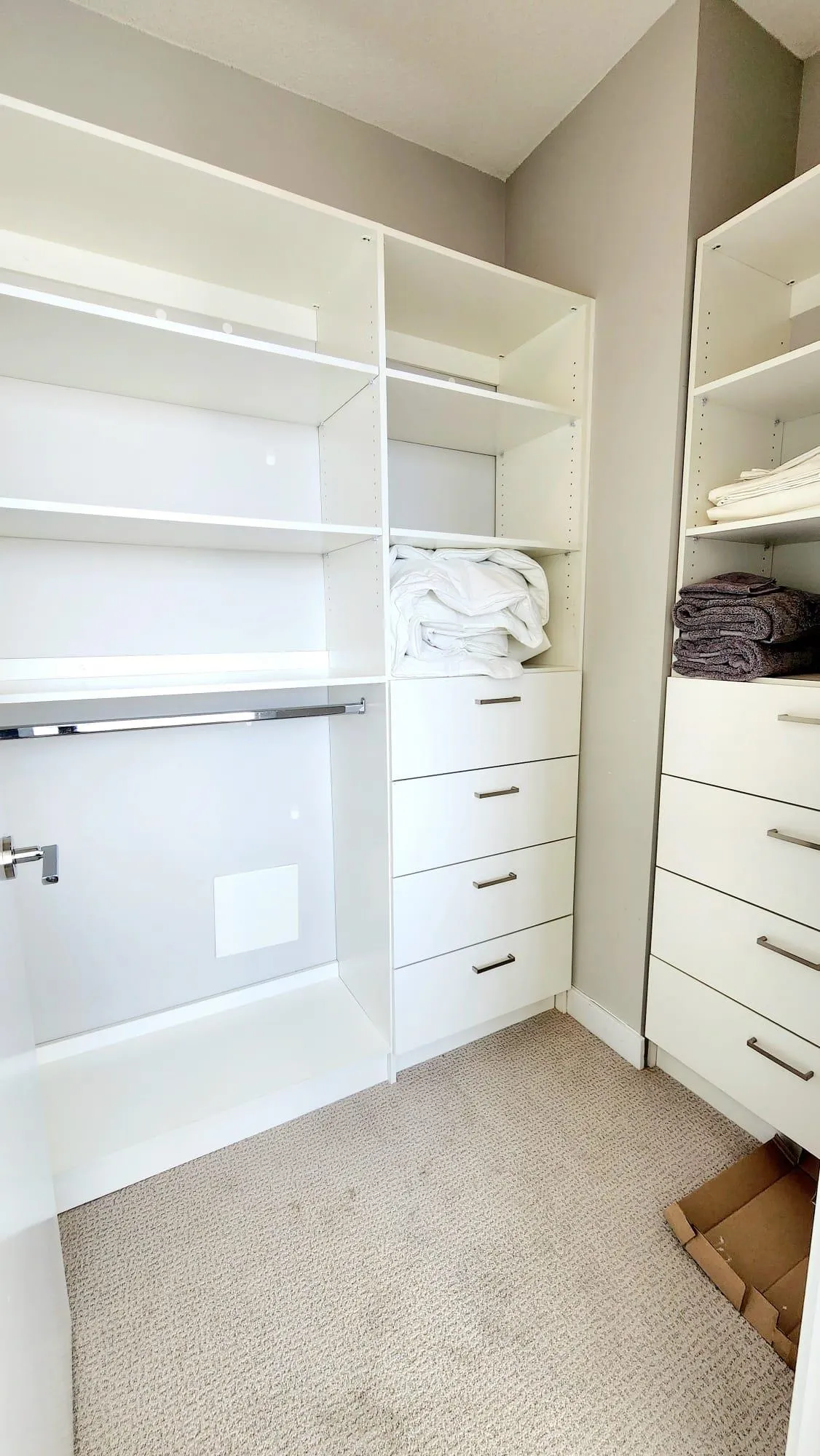 3801 4900 Lennox Lane