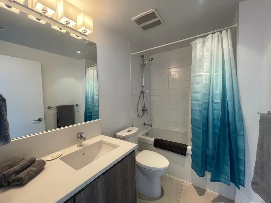 3801 4900 Lennox Lane