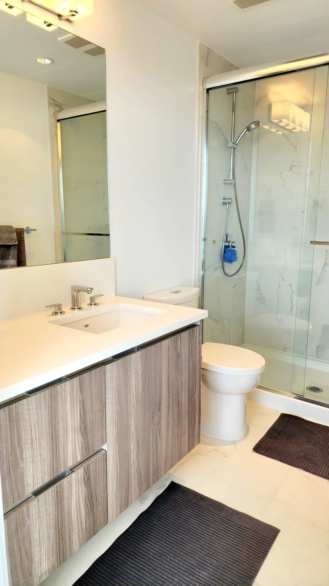 3801 4900 Lennox Lane