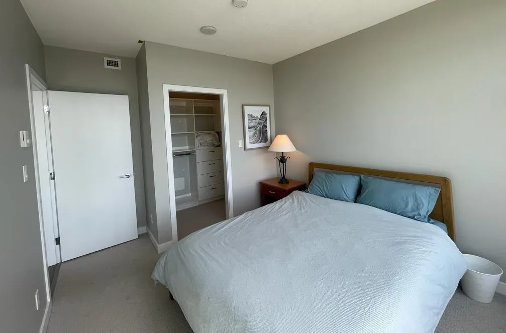 3801 4900 Lennox Lane