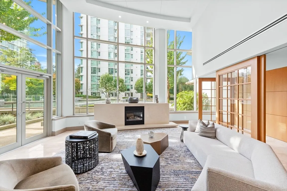 PH1 1717 Bayshore Drive
