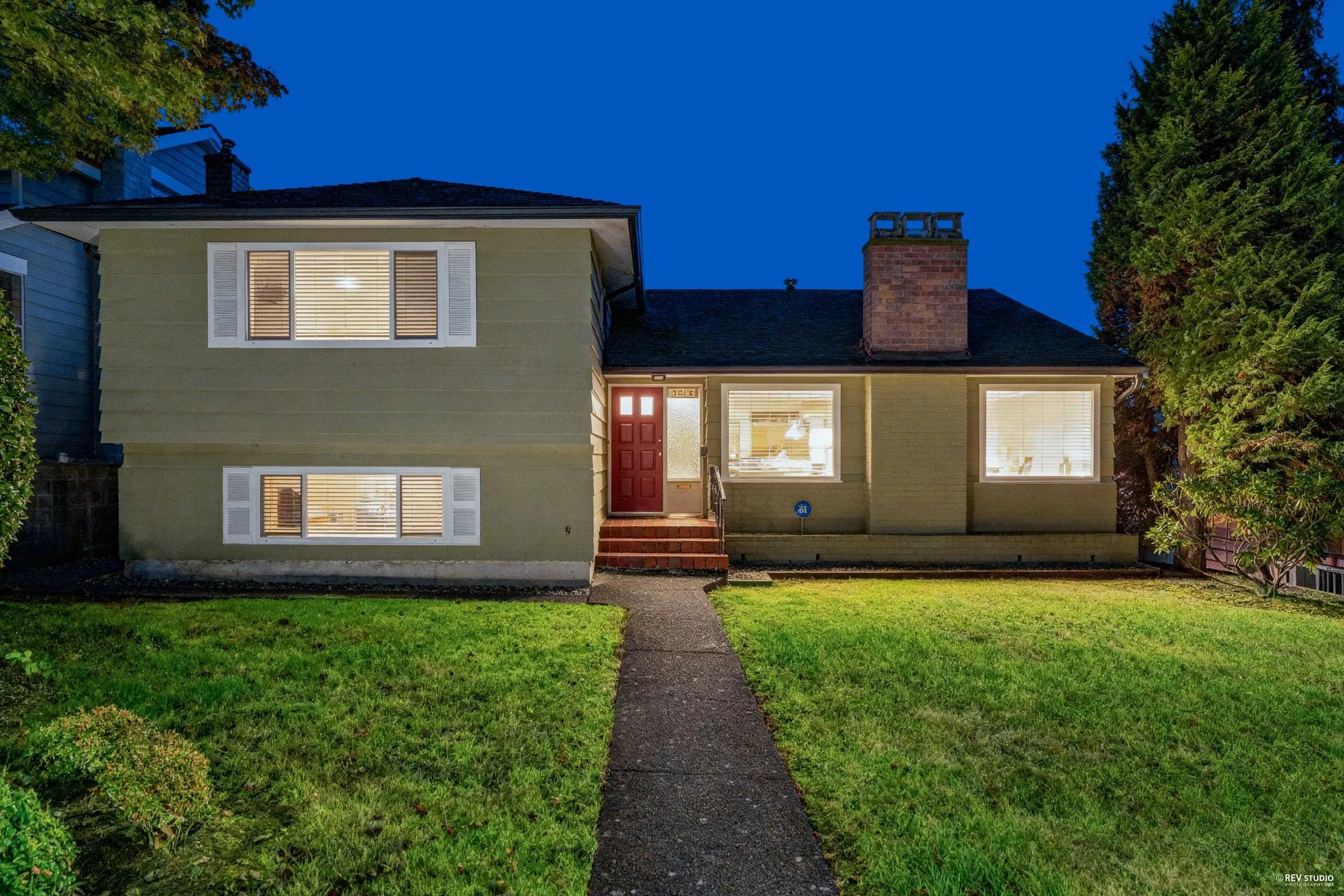 2056 W 29th Avenue