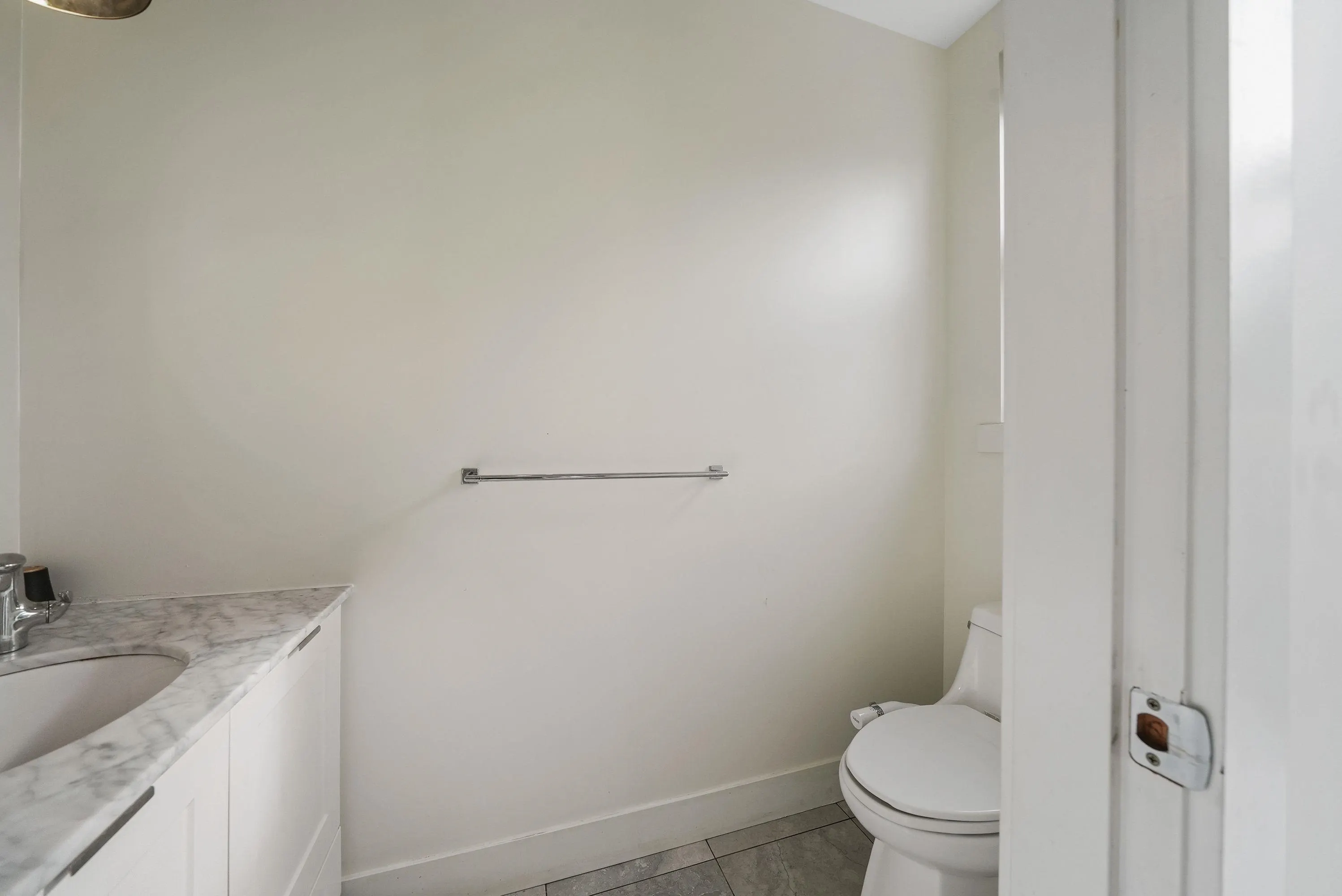 88 20852 77a Avenue
