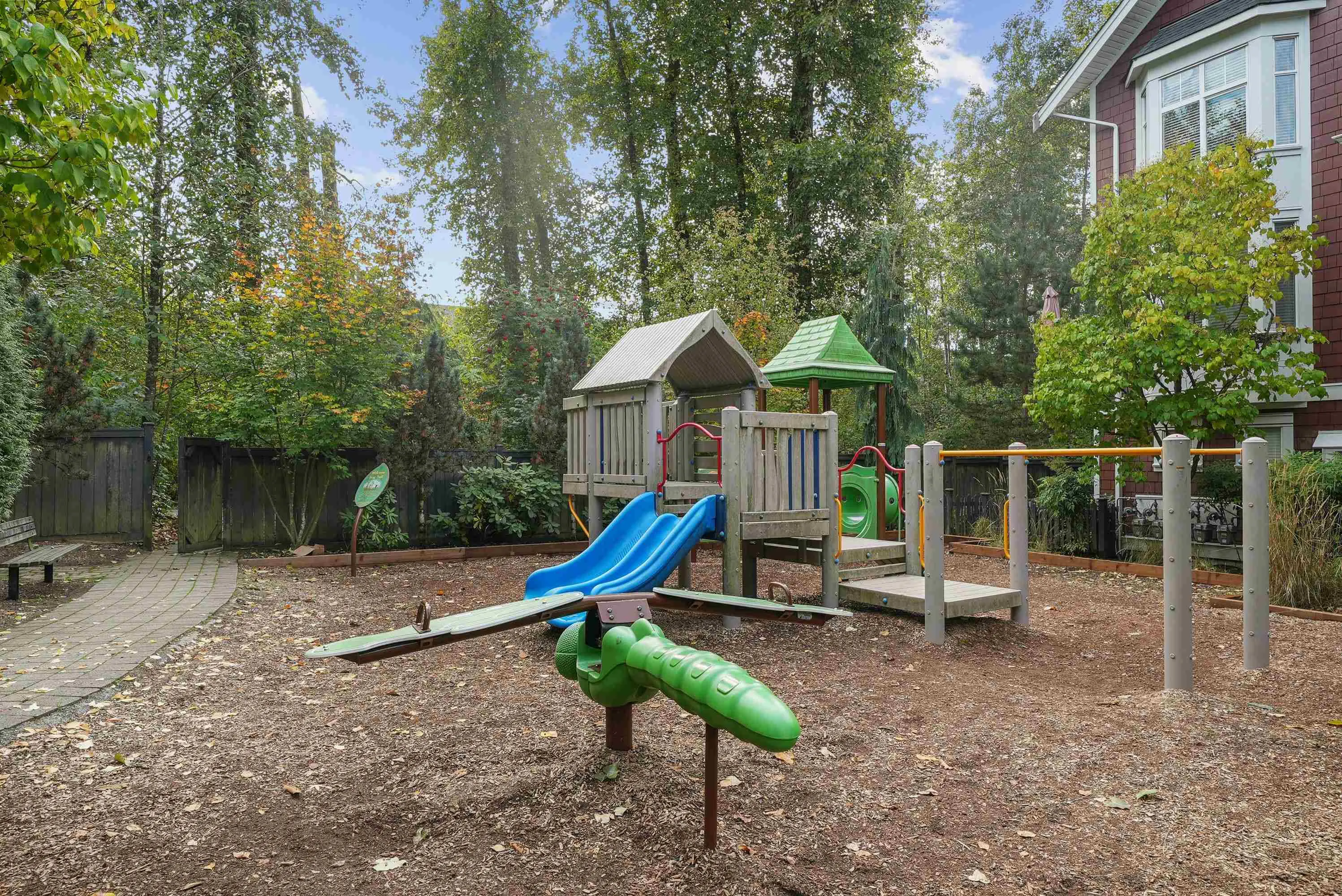88 20852 77a Avenue