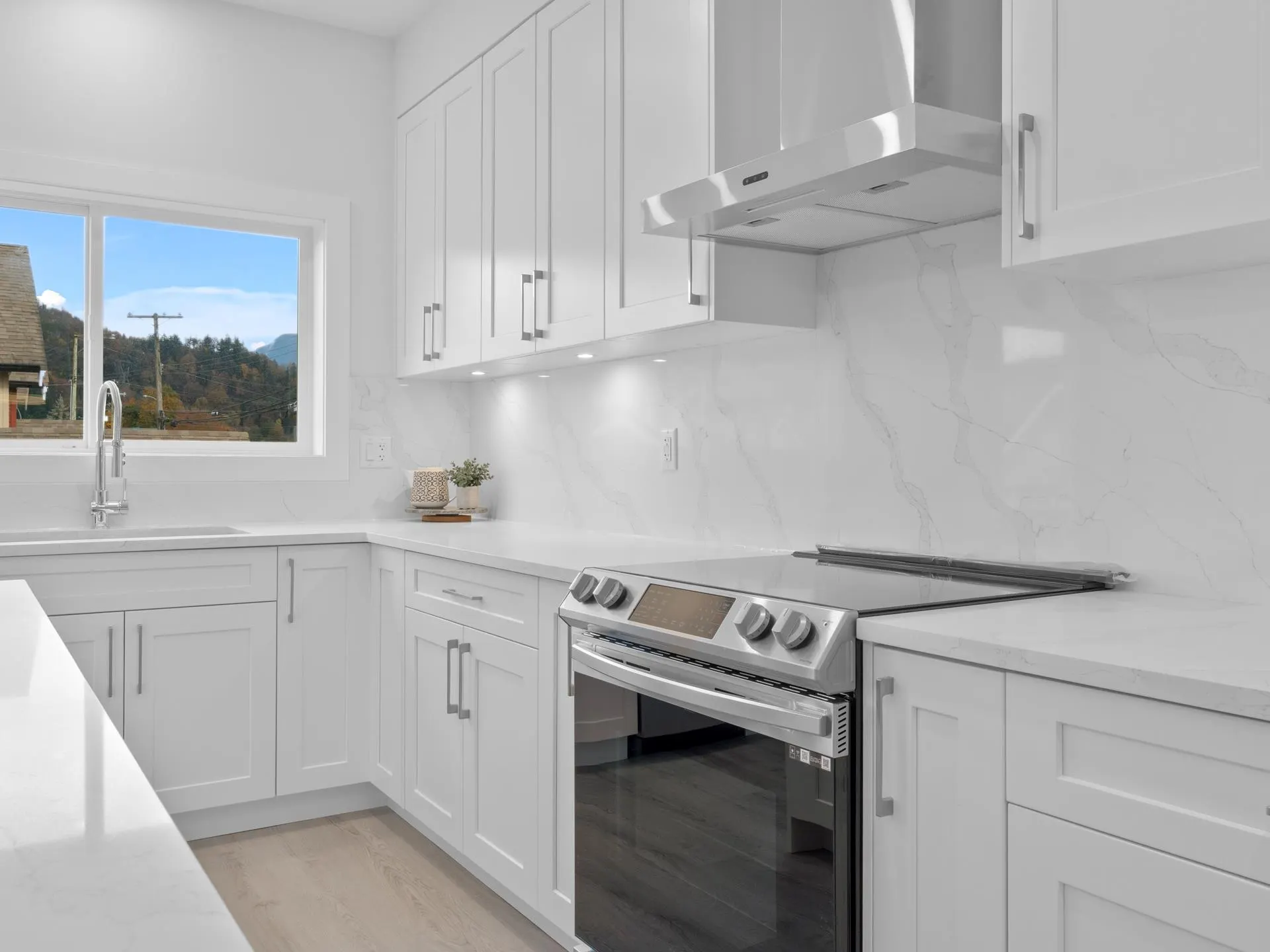 6 1655 Agassiz Rosedale No9 Highway