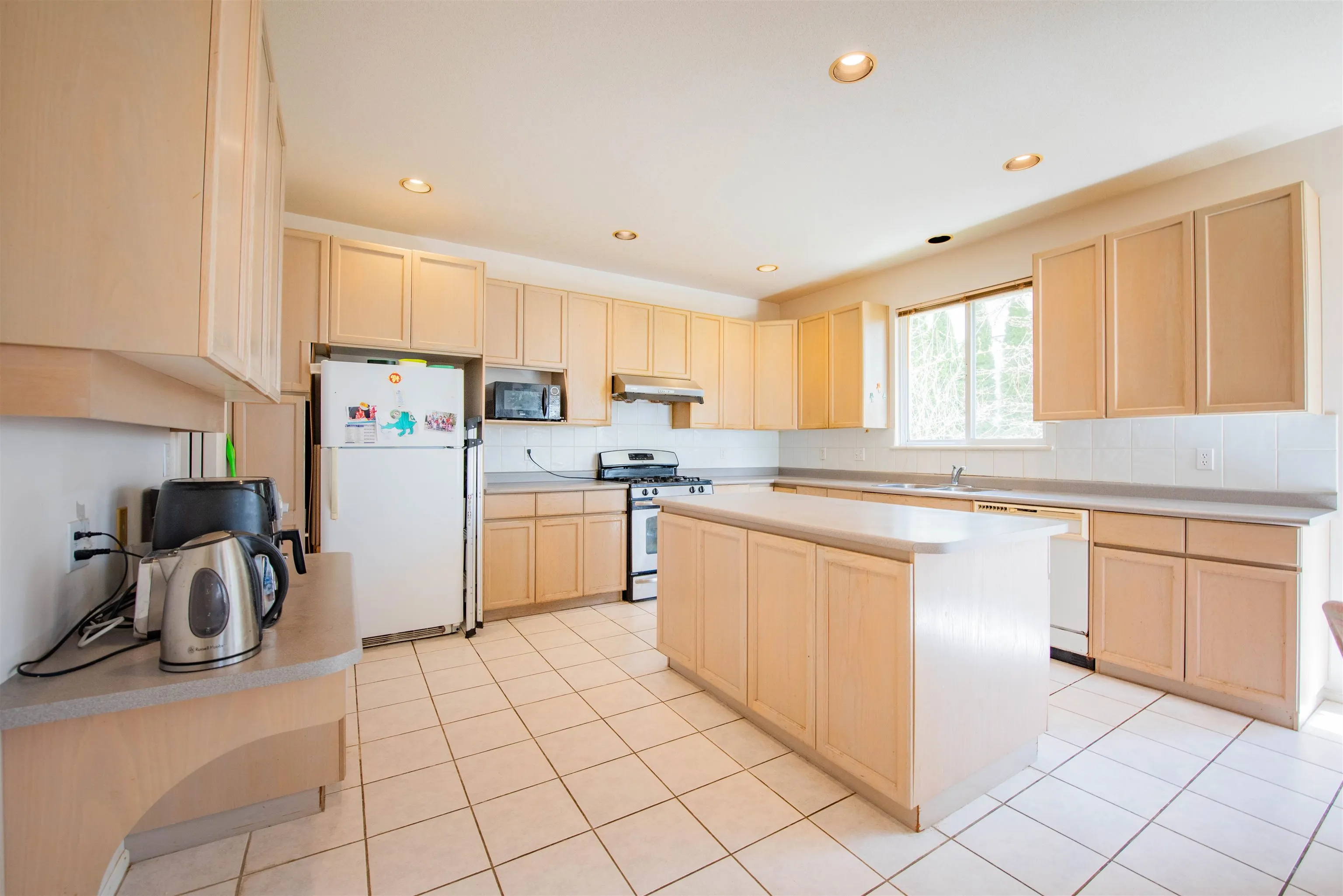 1645 Pinetree Way