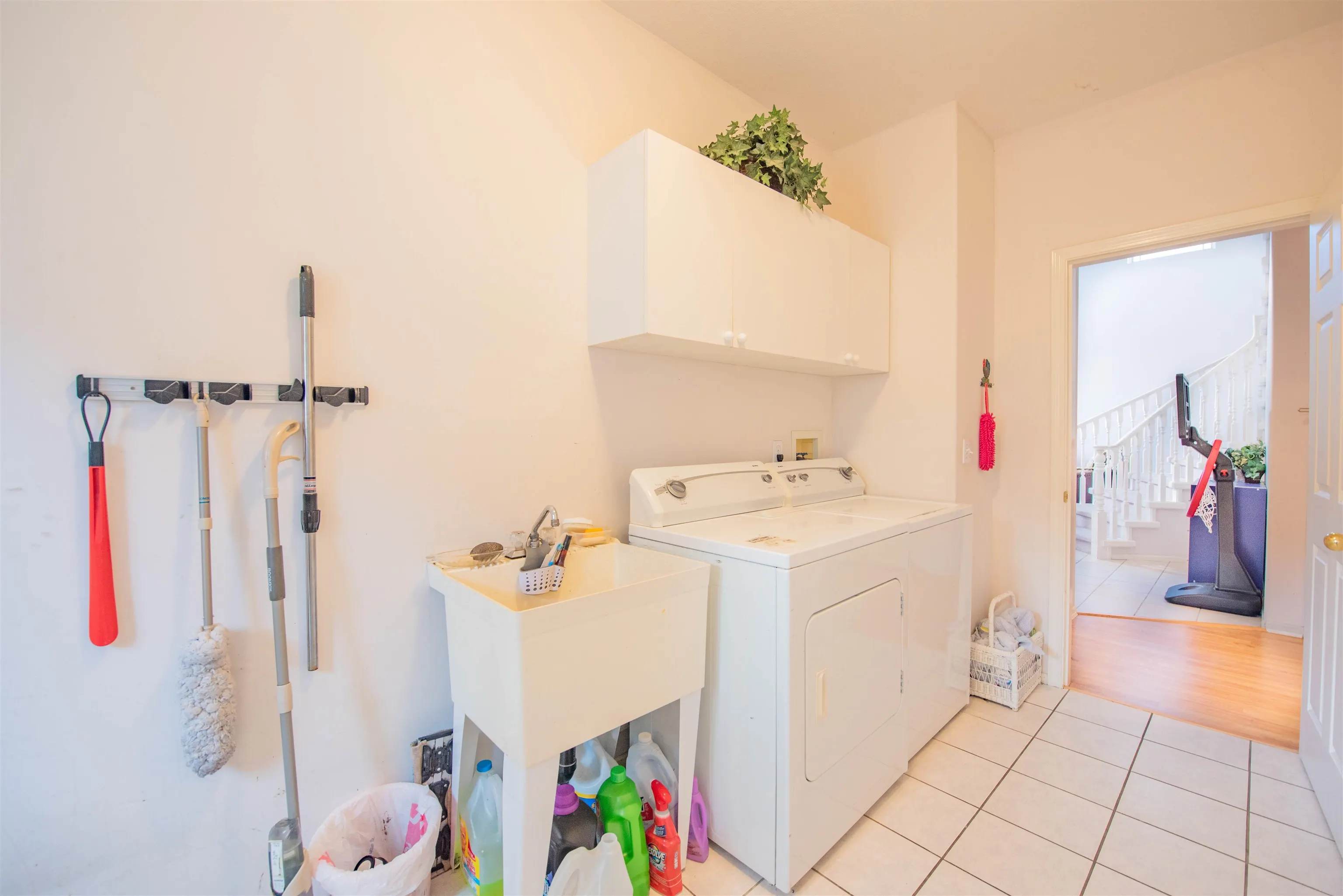 1645 Pinetree Way