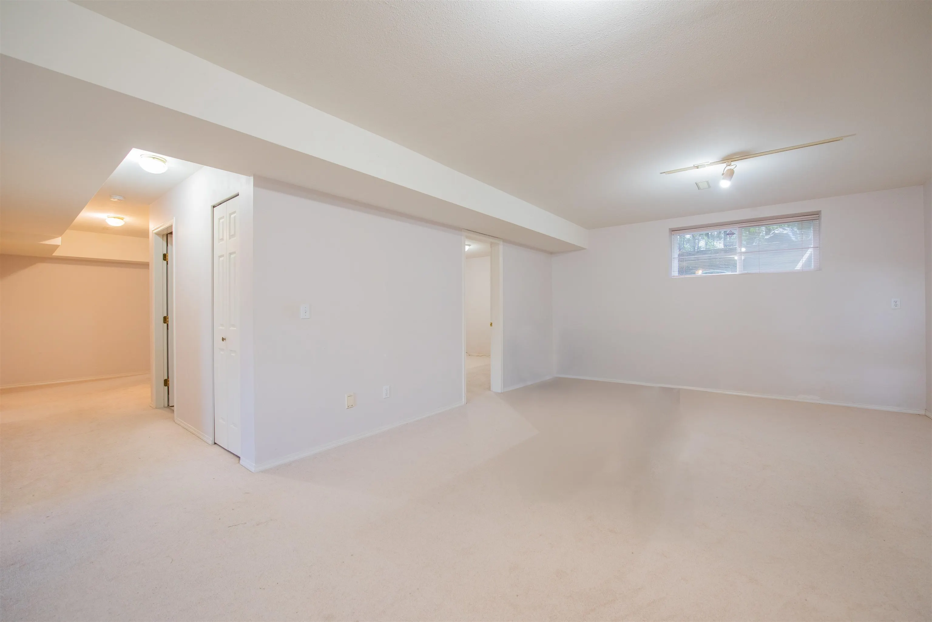 1645 Pinetree Way