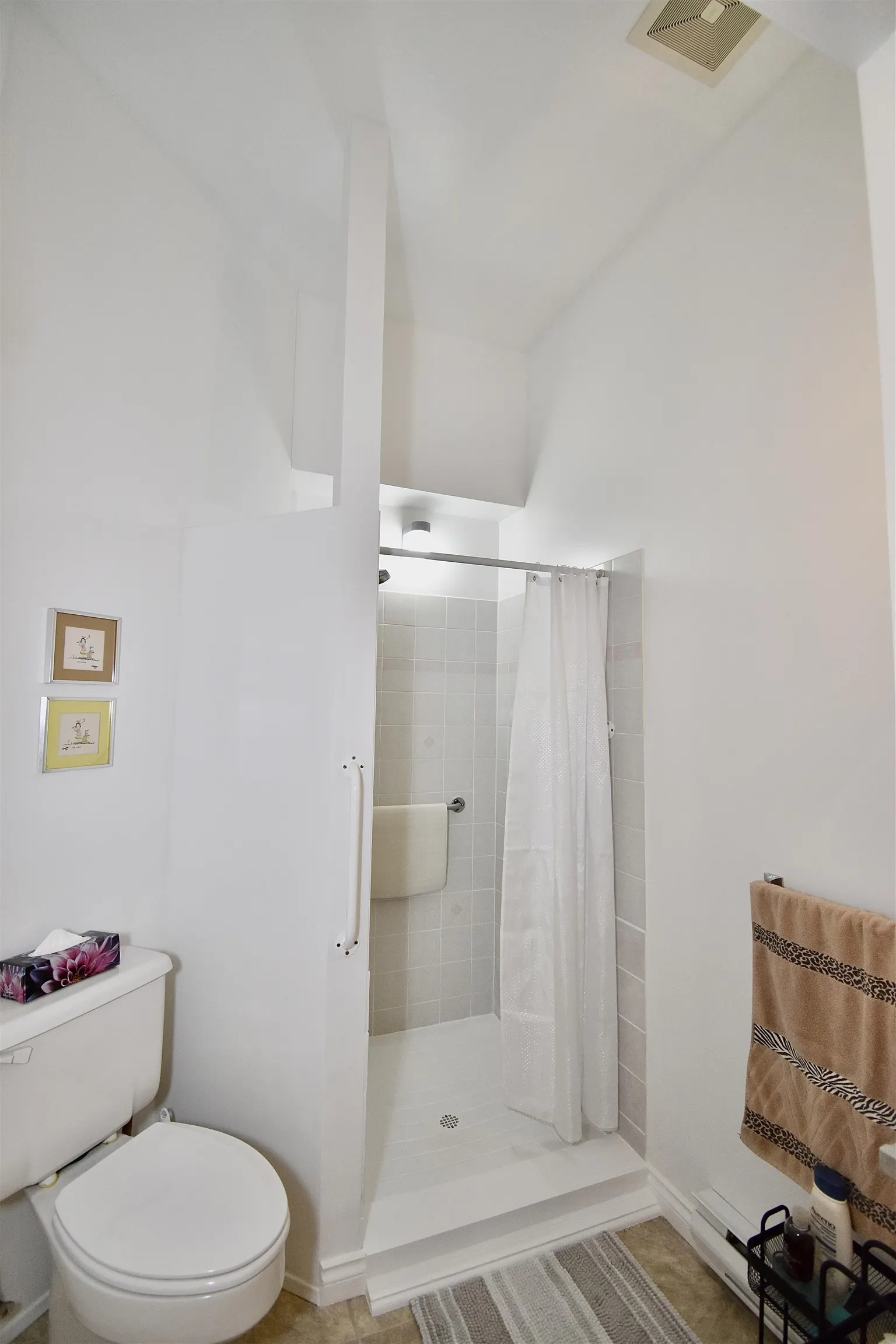 28 555 Eaglecrest Drive
