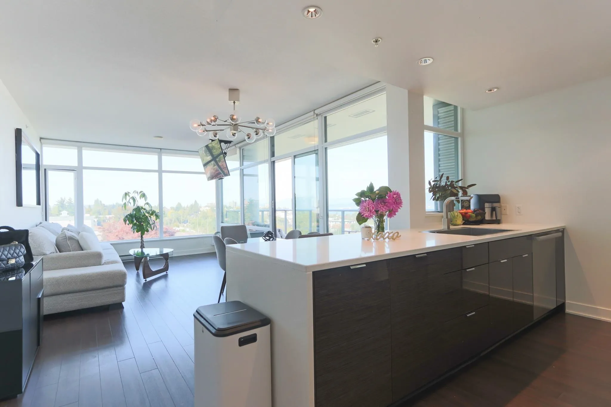 1107 1777 W 7th Avenue