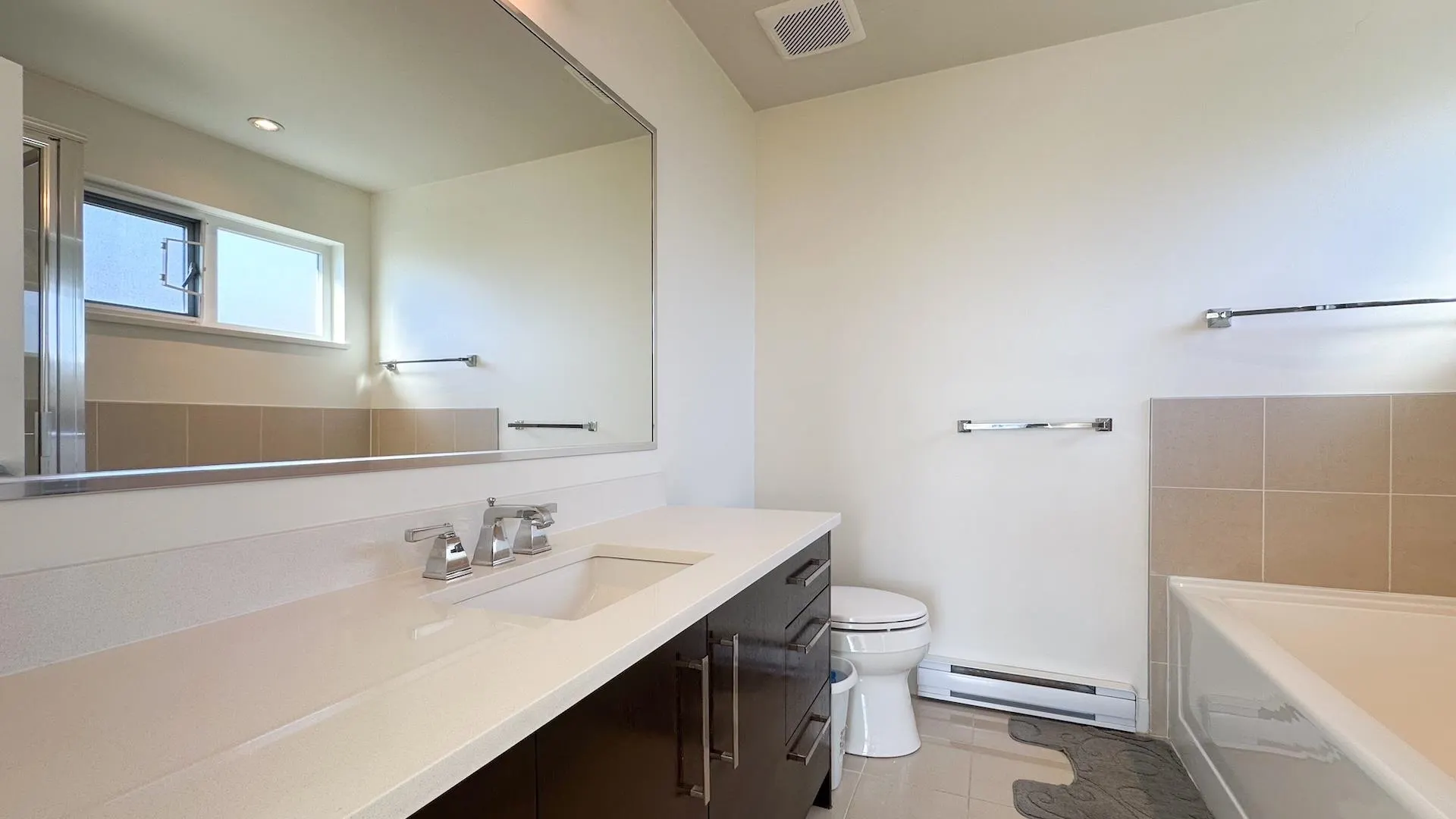 1101 8485 New Haven Close
