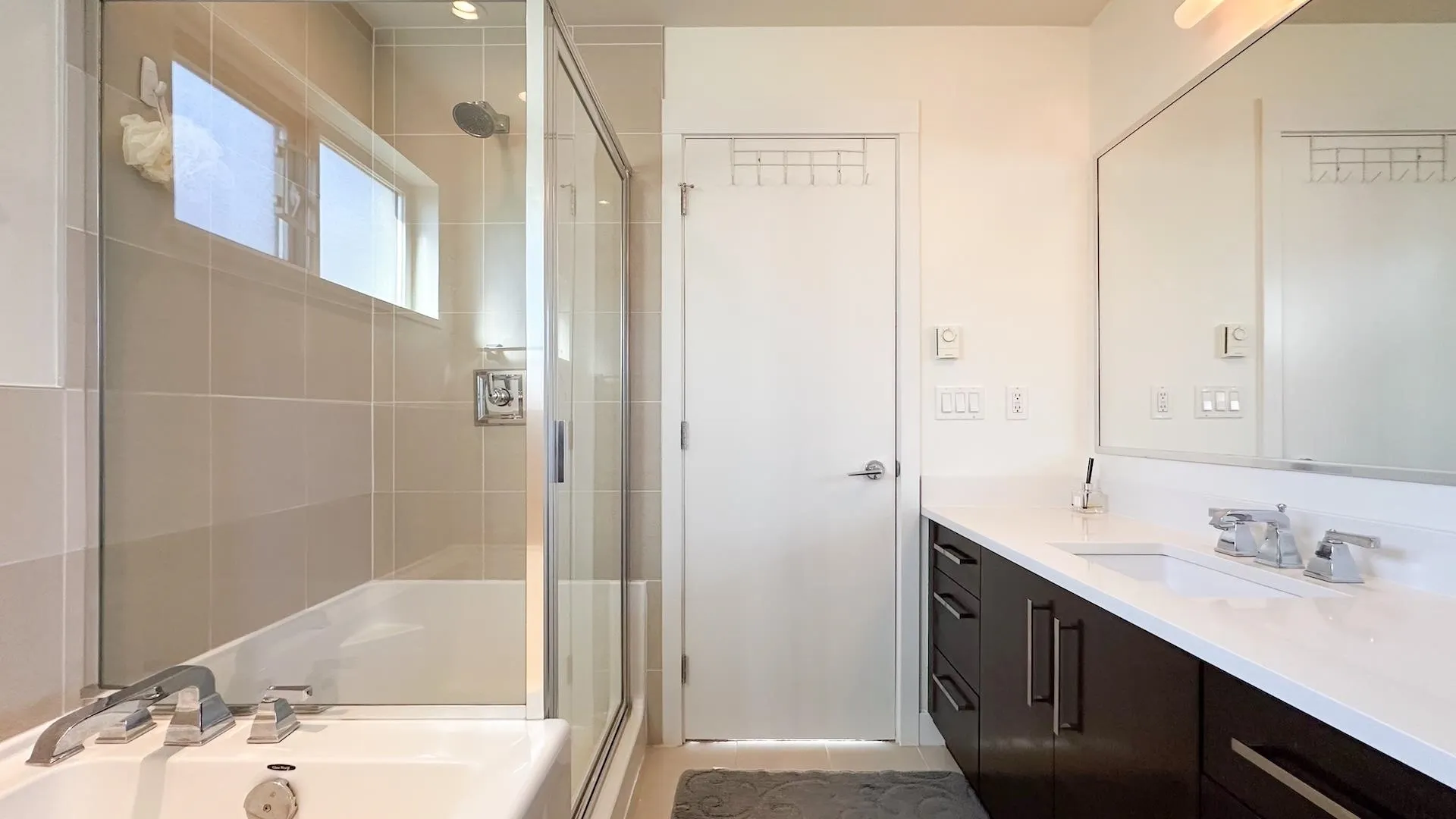 1101 8485 New Haven Close