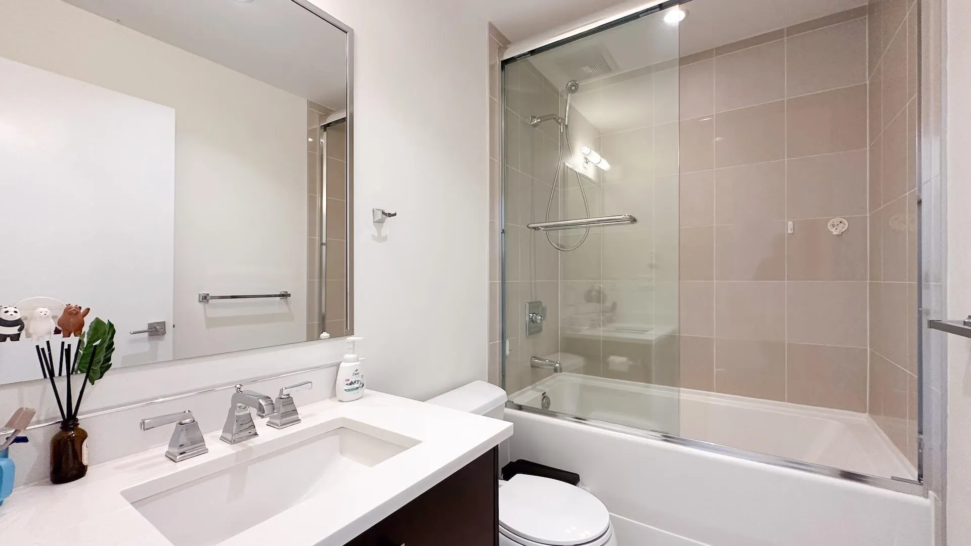 1101 8485 New Haven Close