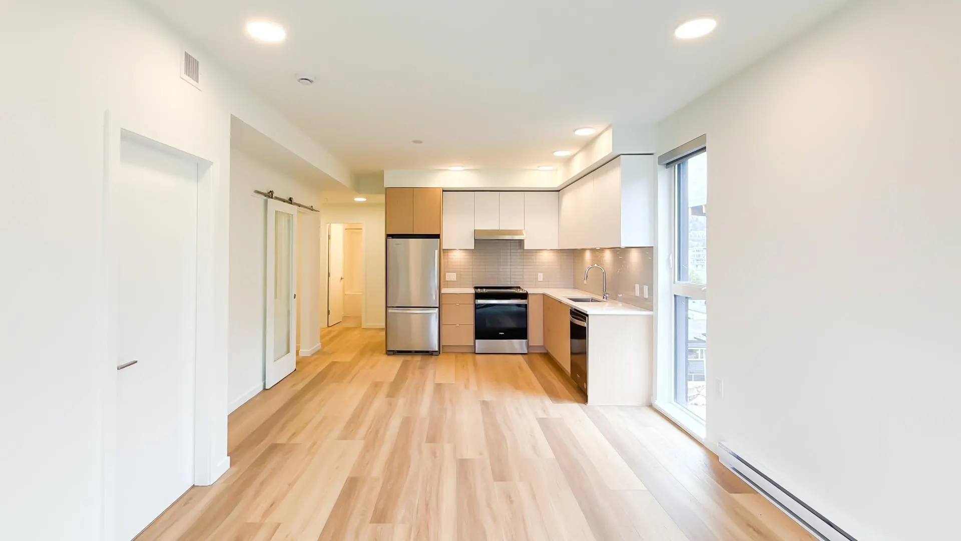 508 37994 Second Avenue
