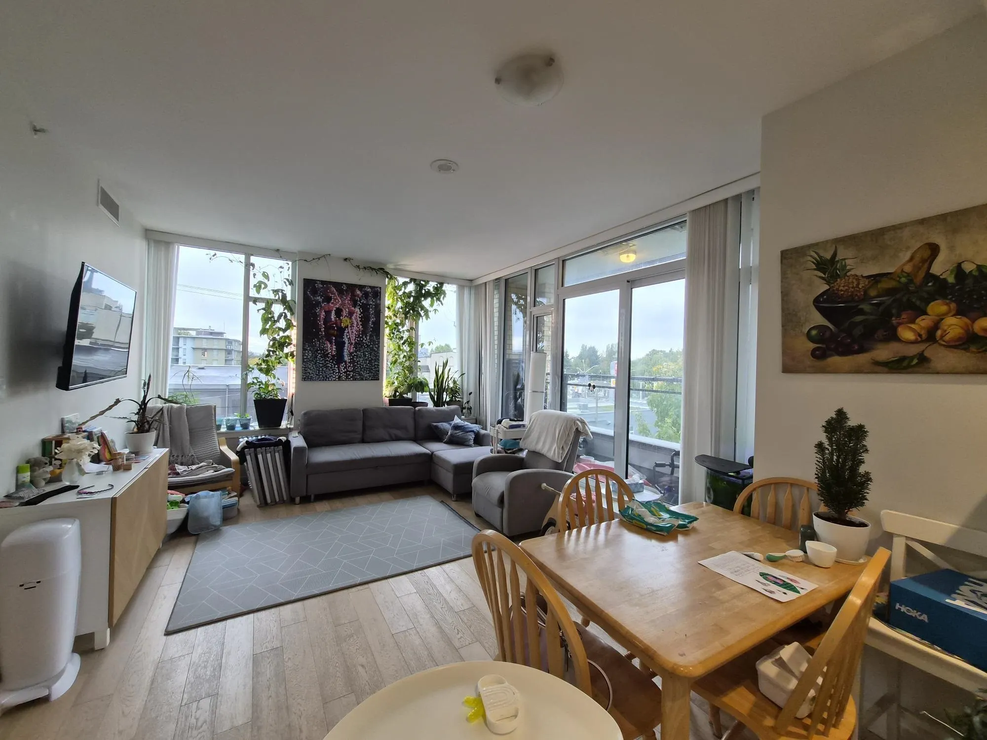 317 2033 W 10th Avenue