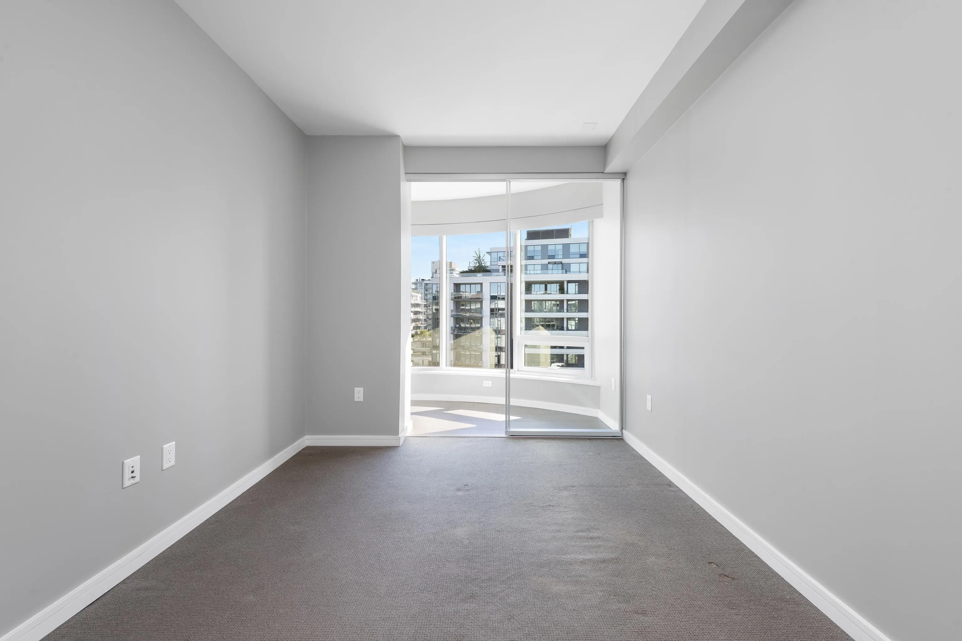 1004 1661 Ontario Street