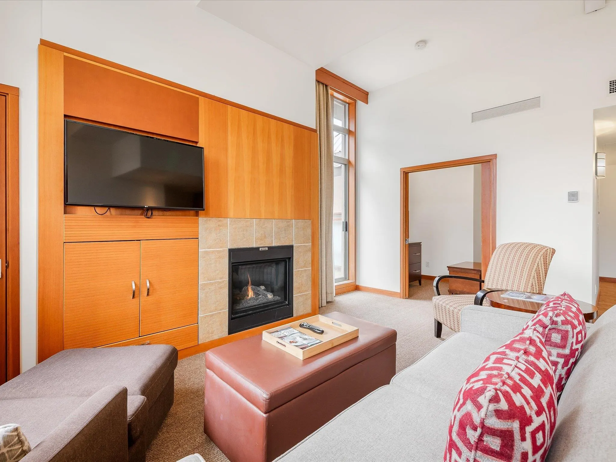 4407 4299 Blackcomb Way