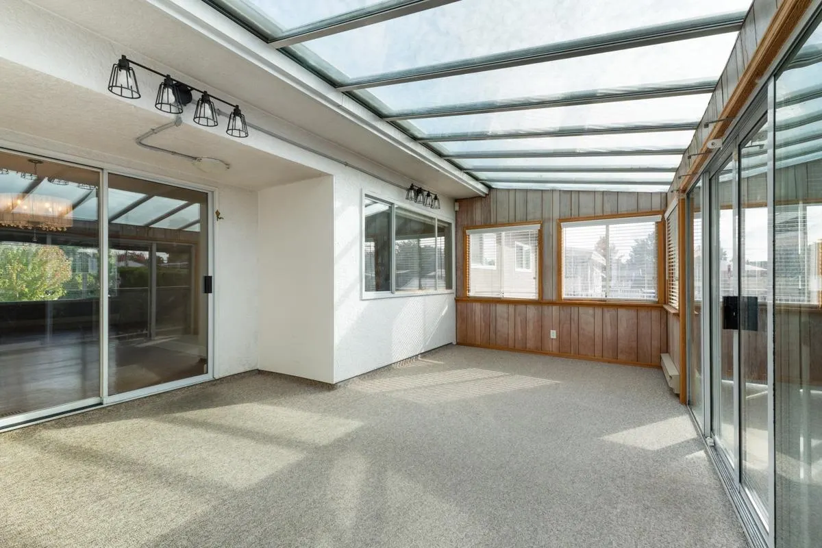 7229 Vivian Drive