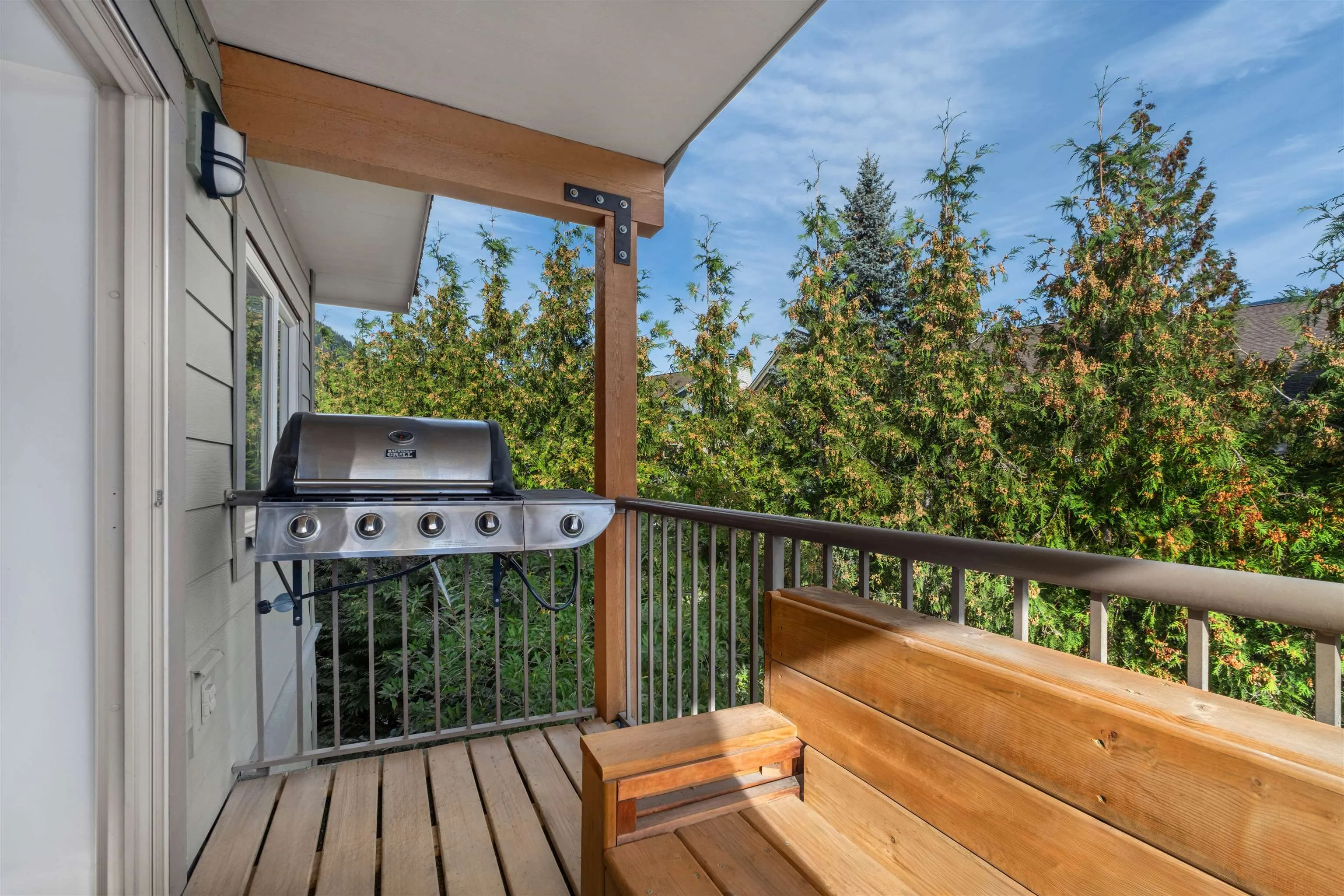 207 1411 Portage Road