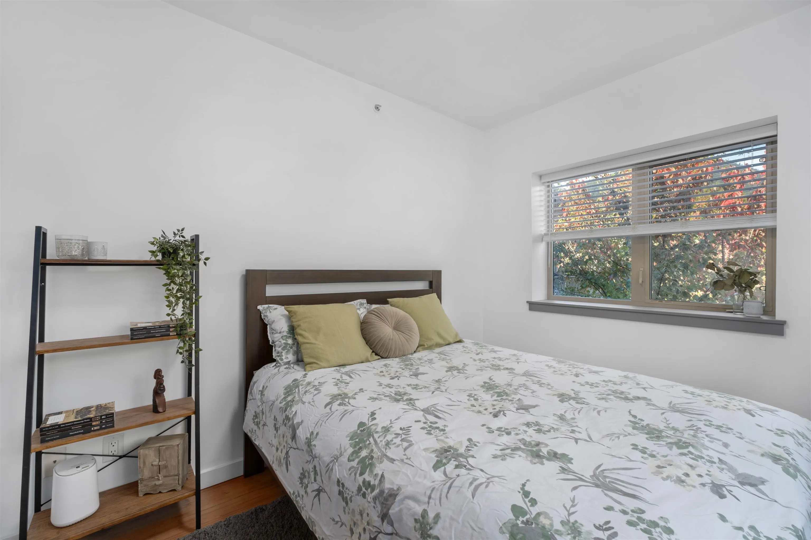 207 1411 Portage Road
