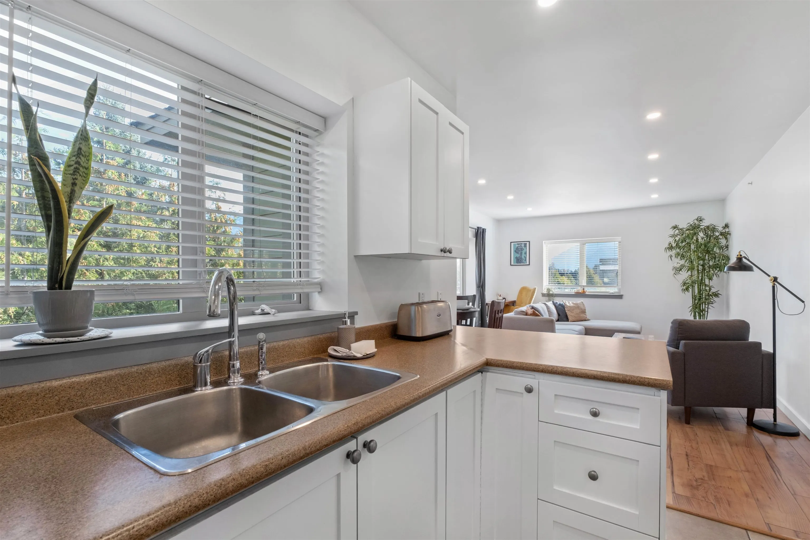 207 1411 Portage Road