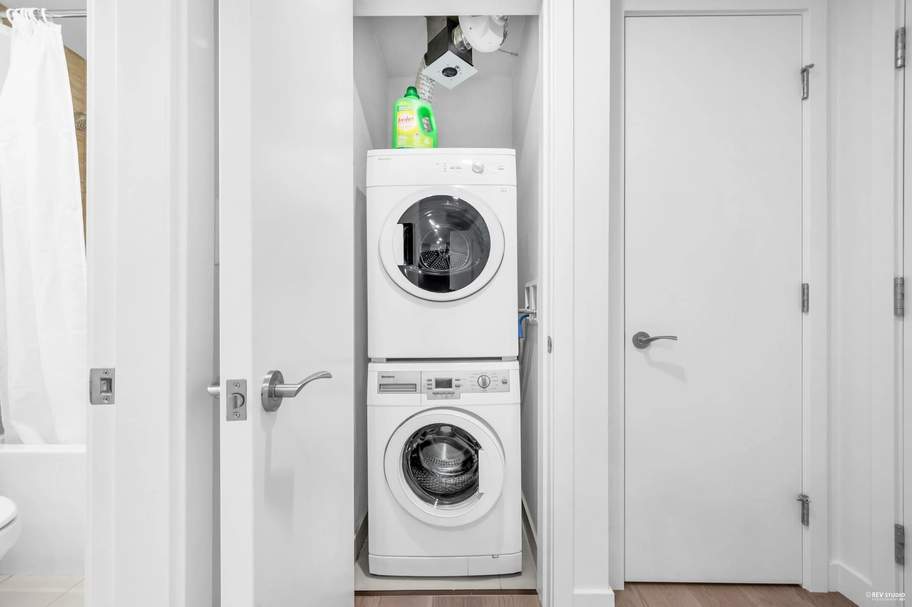 2204 6288 Cassie Avenue