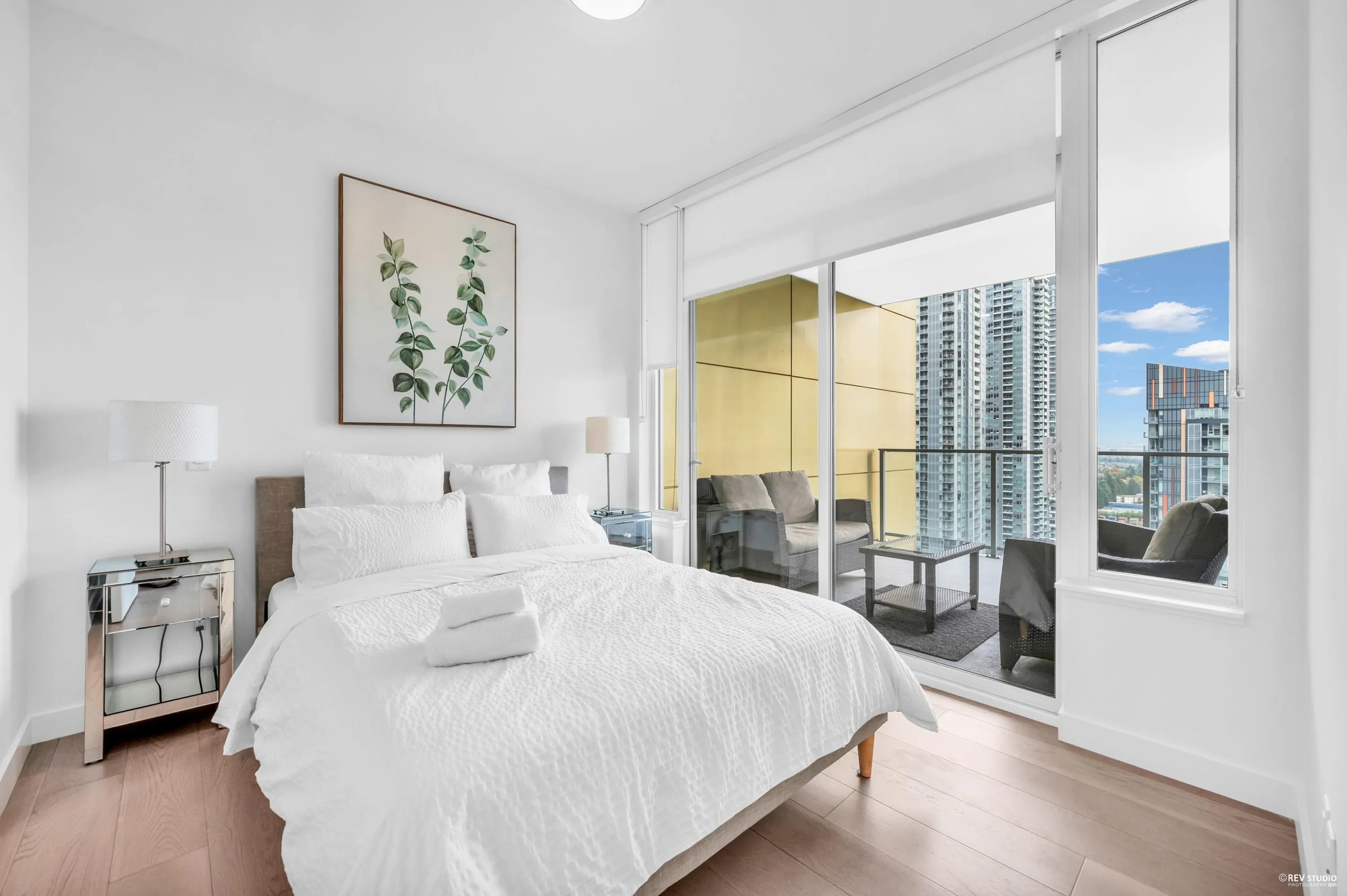 2204 6288 Cassie Avenue