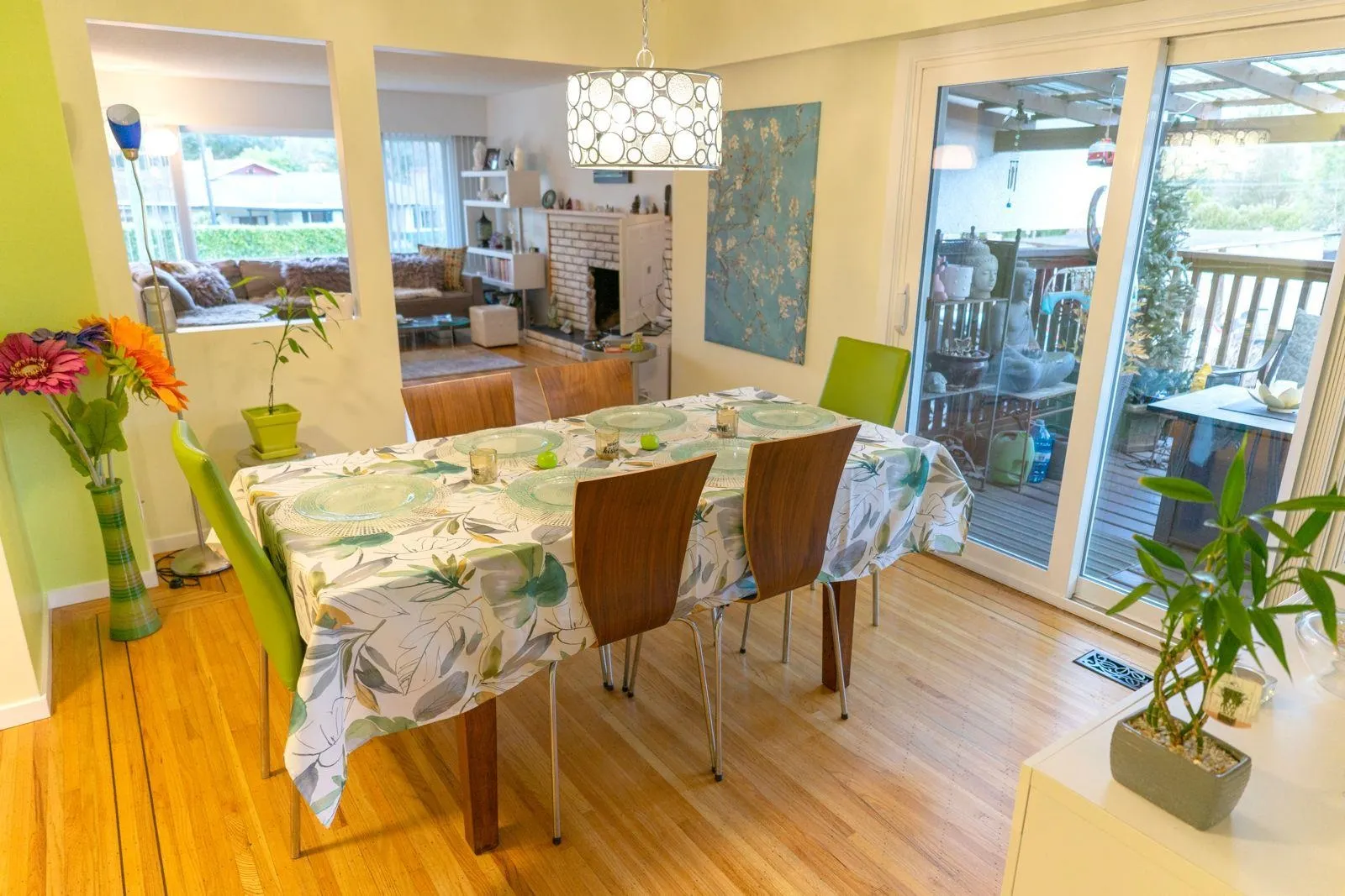 21776 Mountainview Crescent