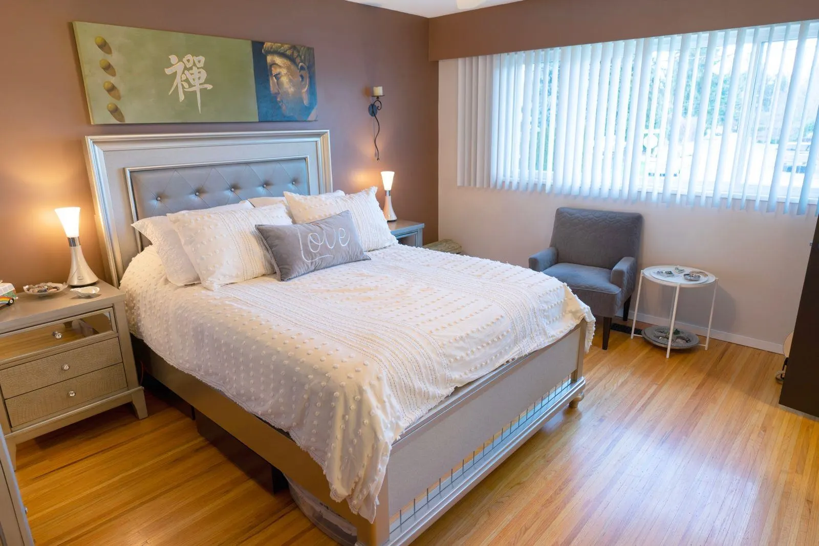 21776 Mountainview Crescent