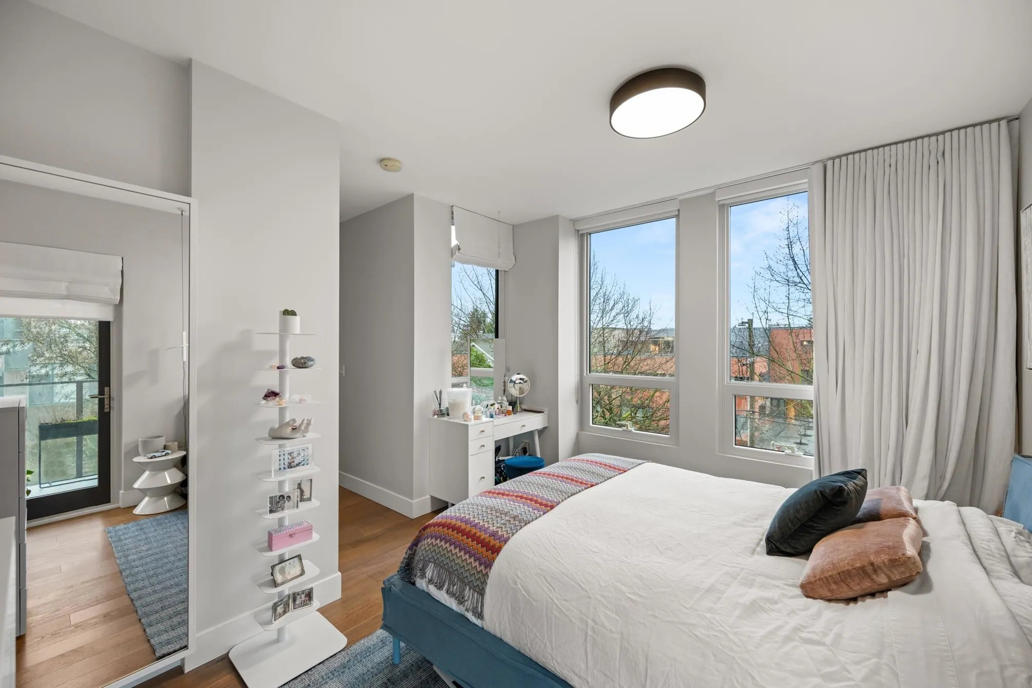 401 2687 Maple Street