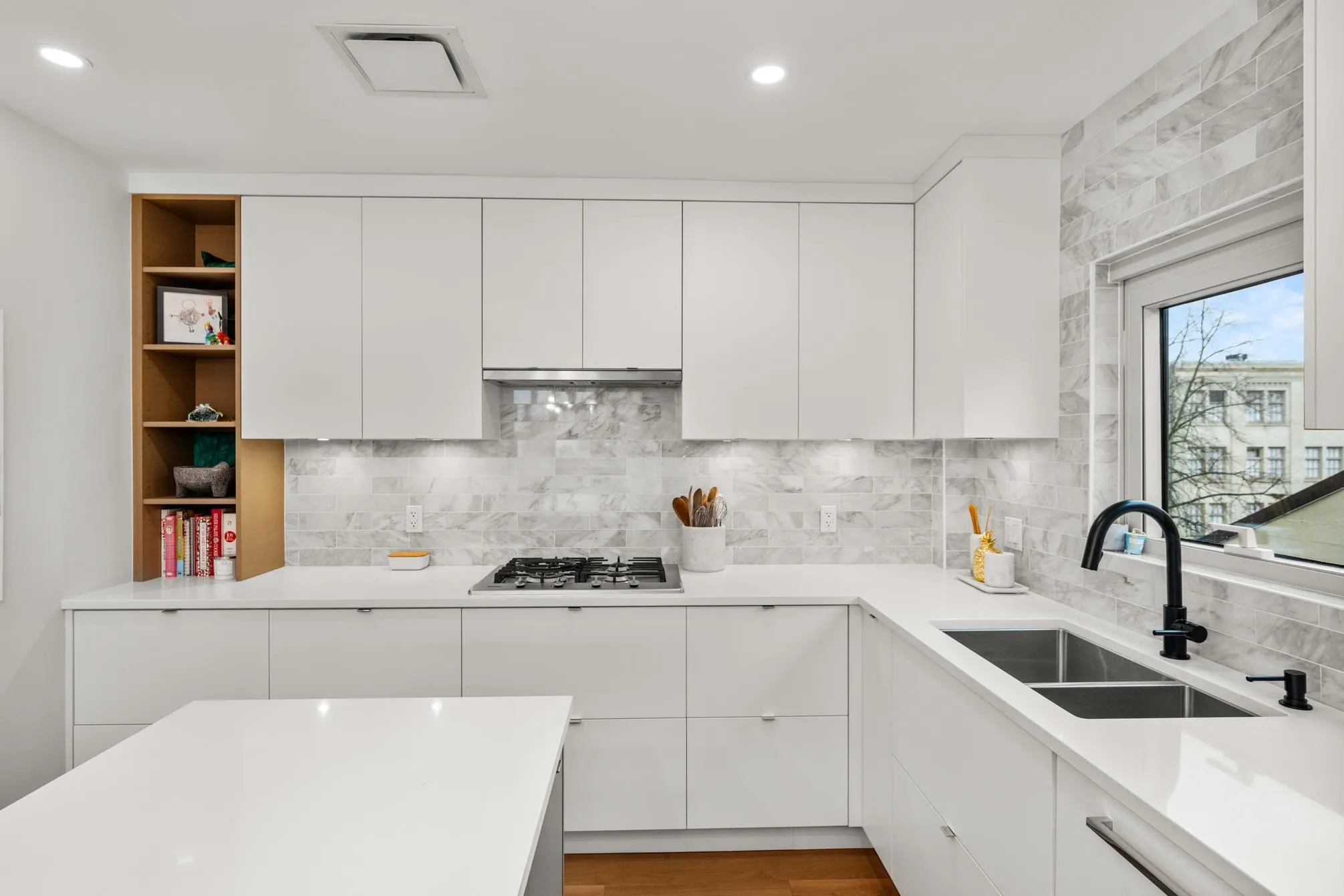 401 2687 Maple Street