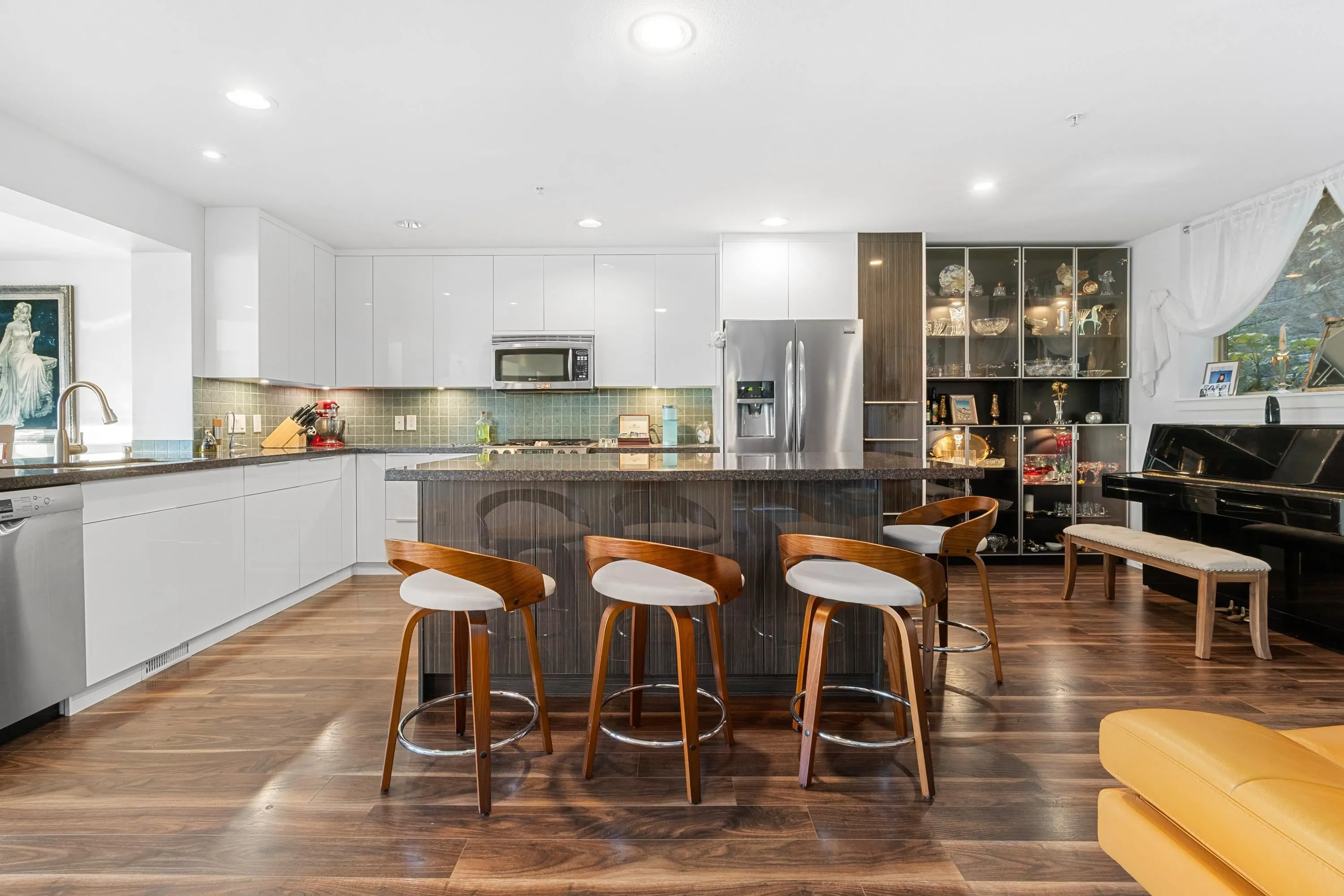8534 Seascape Court
